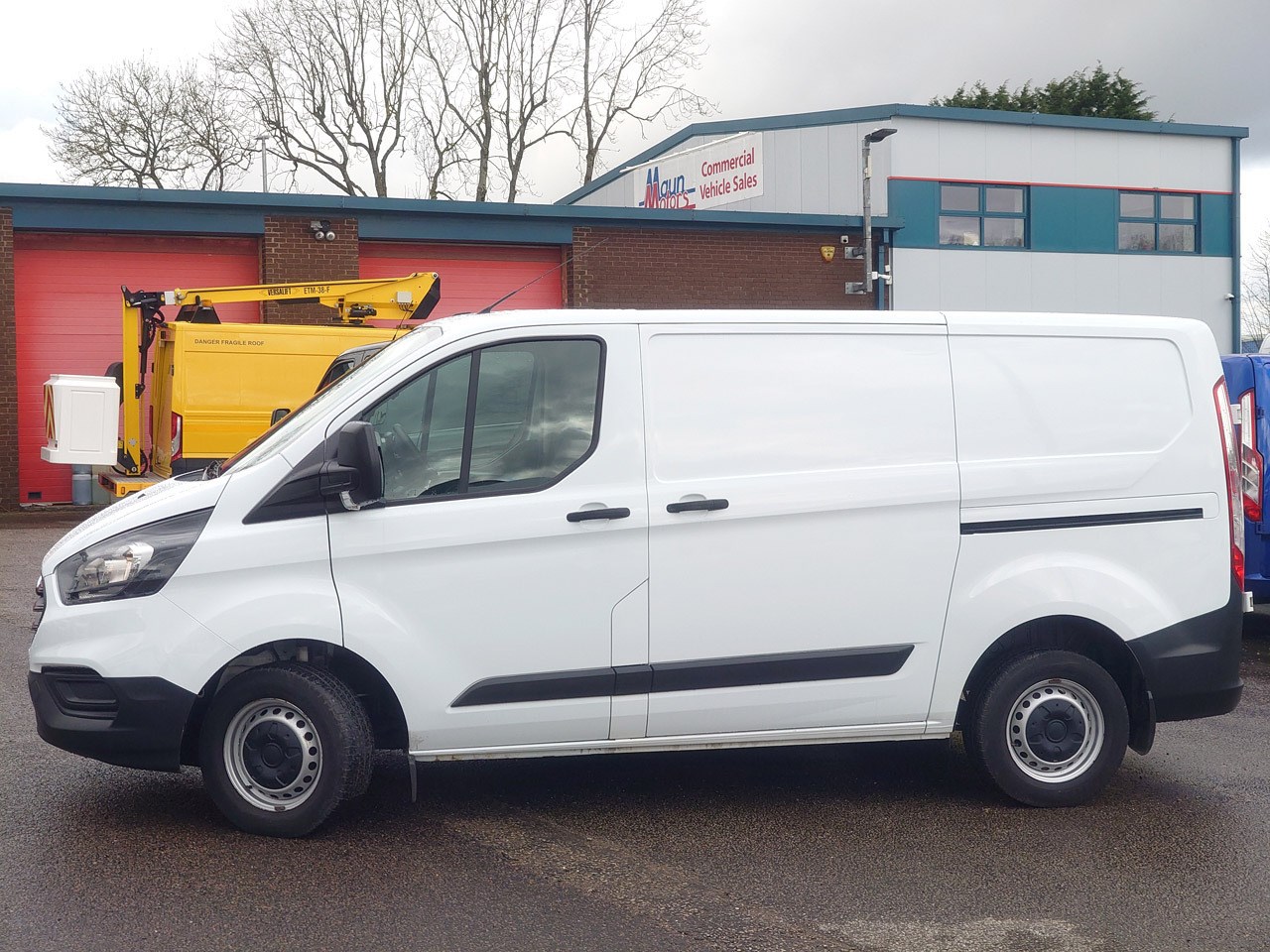 Ford Transit Custom Listing Image