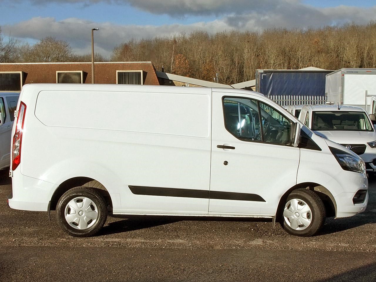 Ford Transit Custom Listing Image