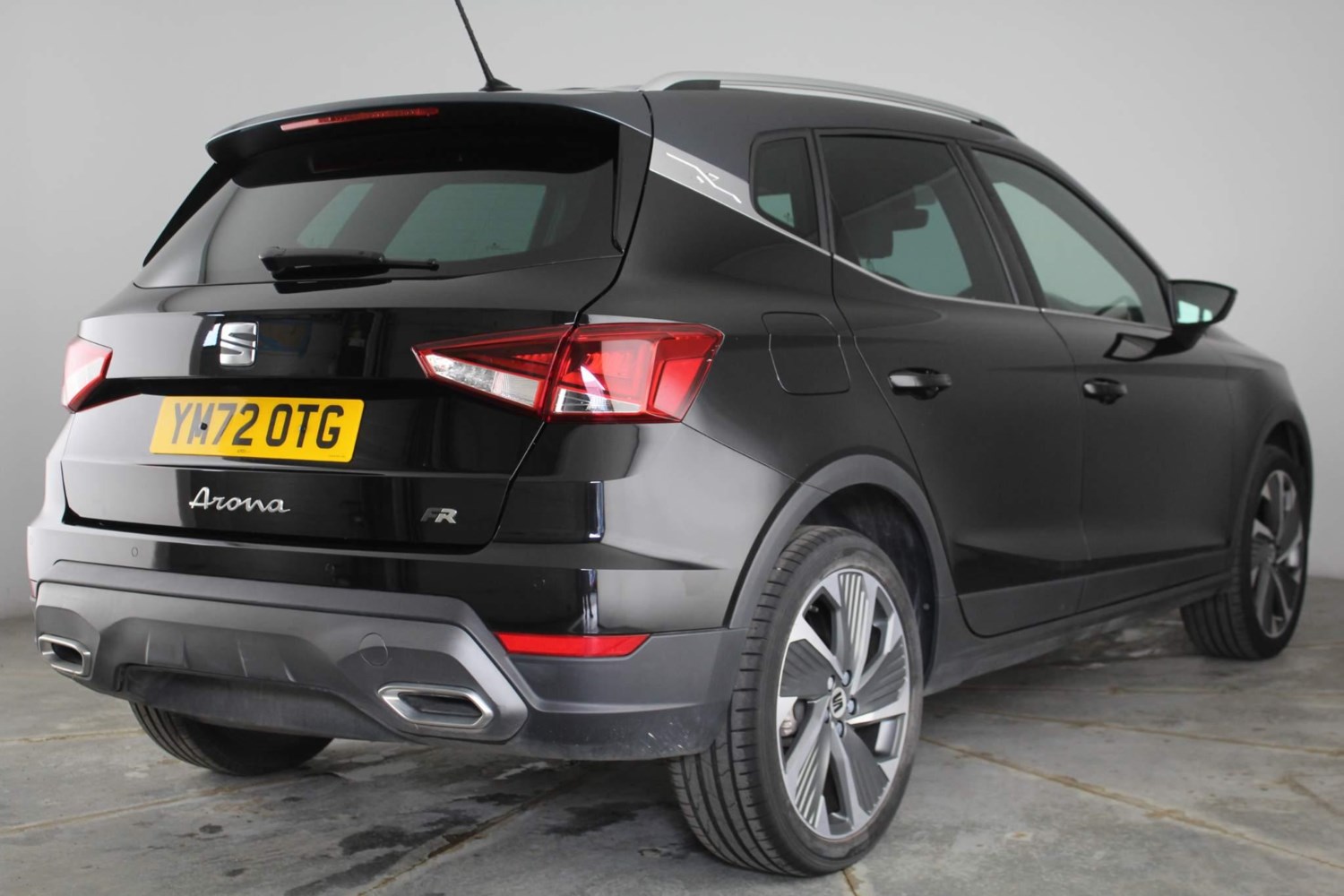 SEAT Arona Listing Image