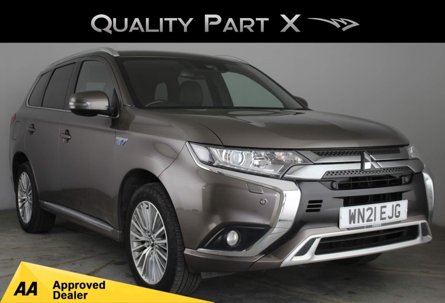 2021 used Mitsubishi Outlander 2.4h TwinMotor 13.8kWh Dynamic Safety CVT 4WD Euro 6 (s/s) 5dr