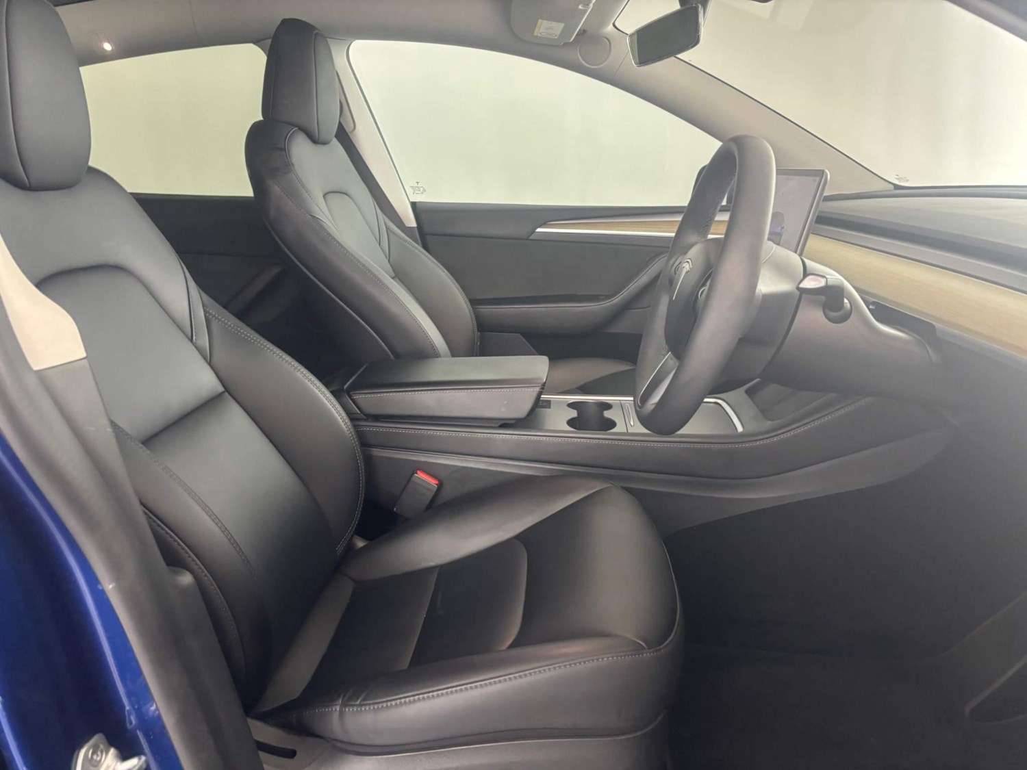 Tesla Model Y Listing Image