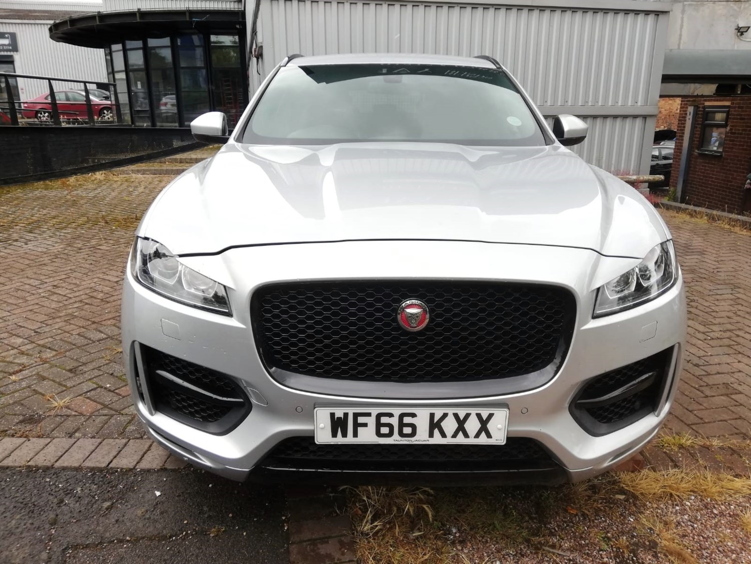 Jaguar F-PACE Listing Image