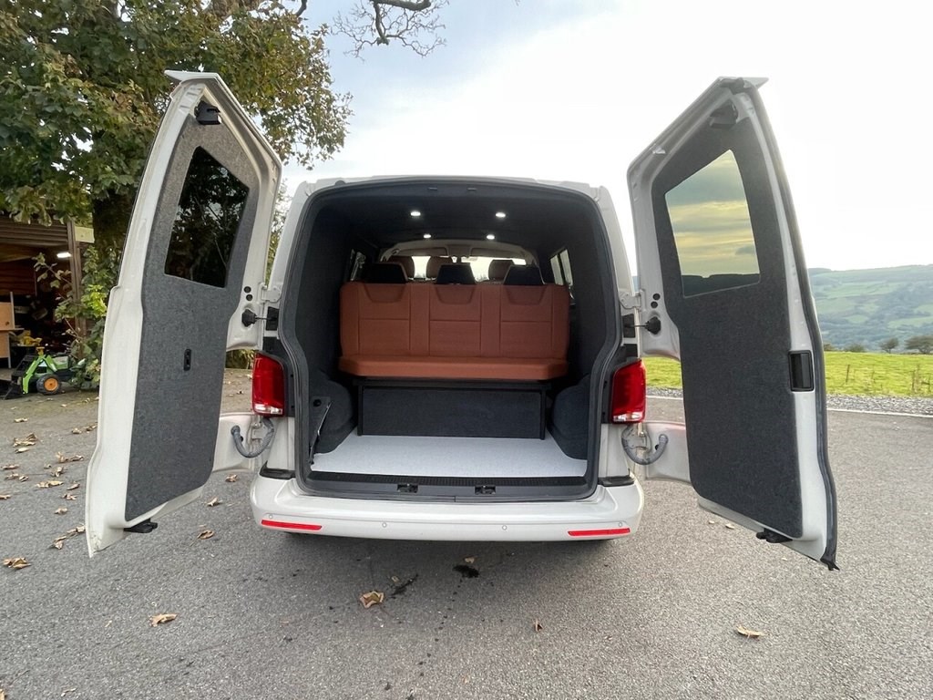 Volkswagen Transporter Listing Image