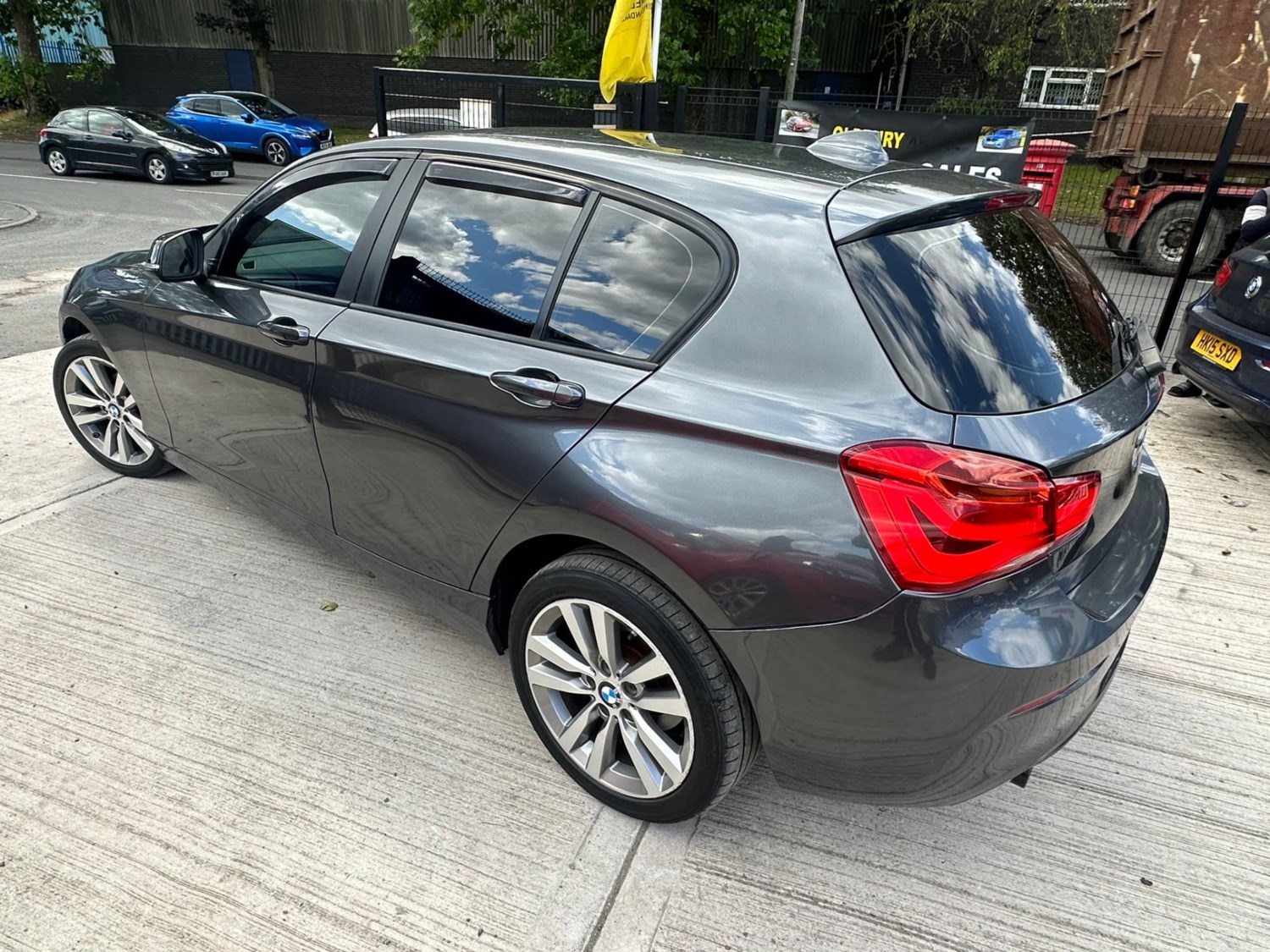 BMW 1 Series Listing Image