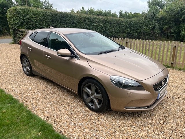 Volvo V40 Listing Image