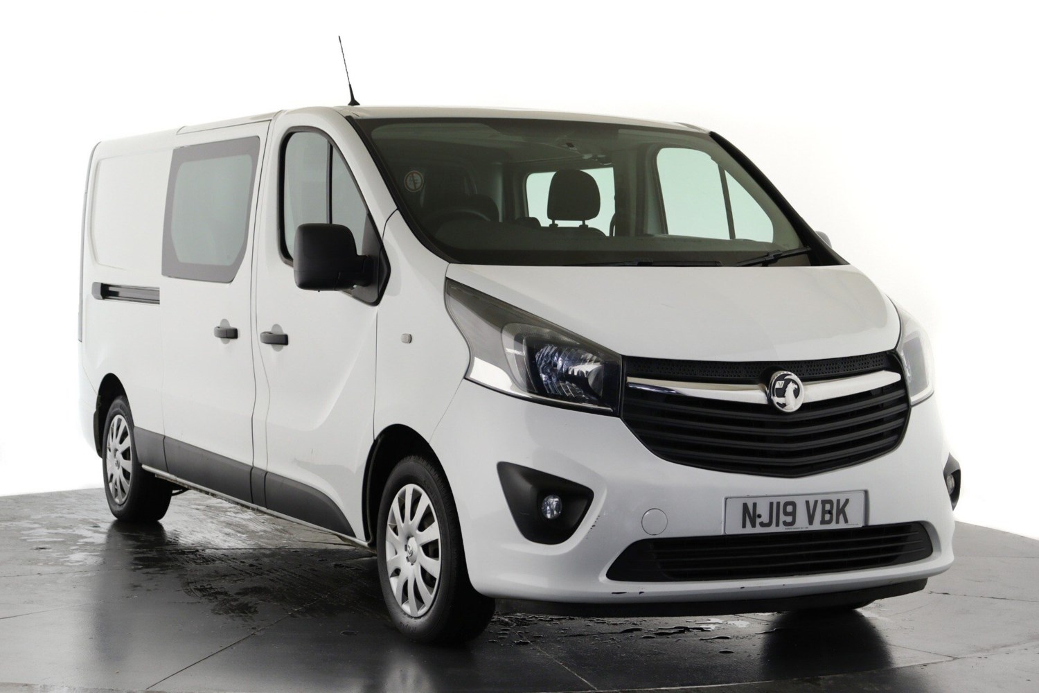 Vauxhall Vivaro Listing Image