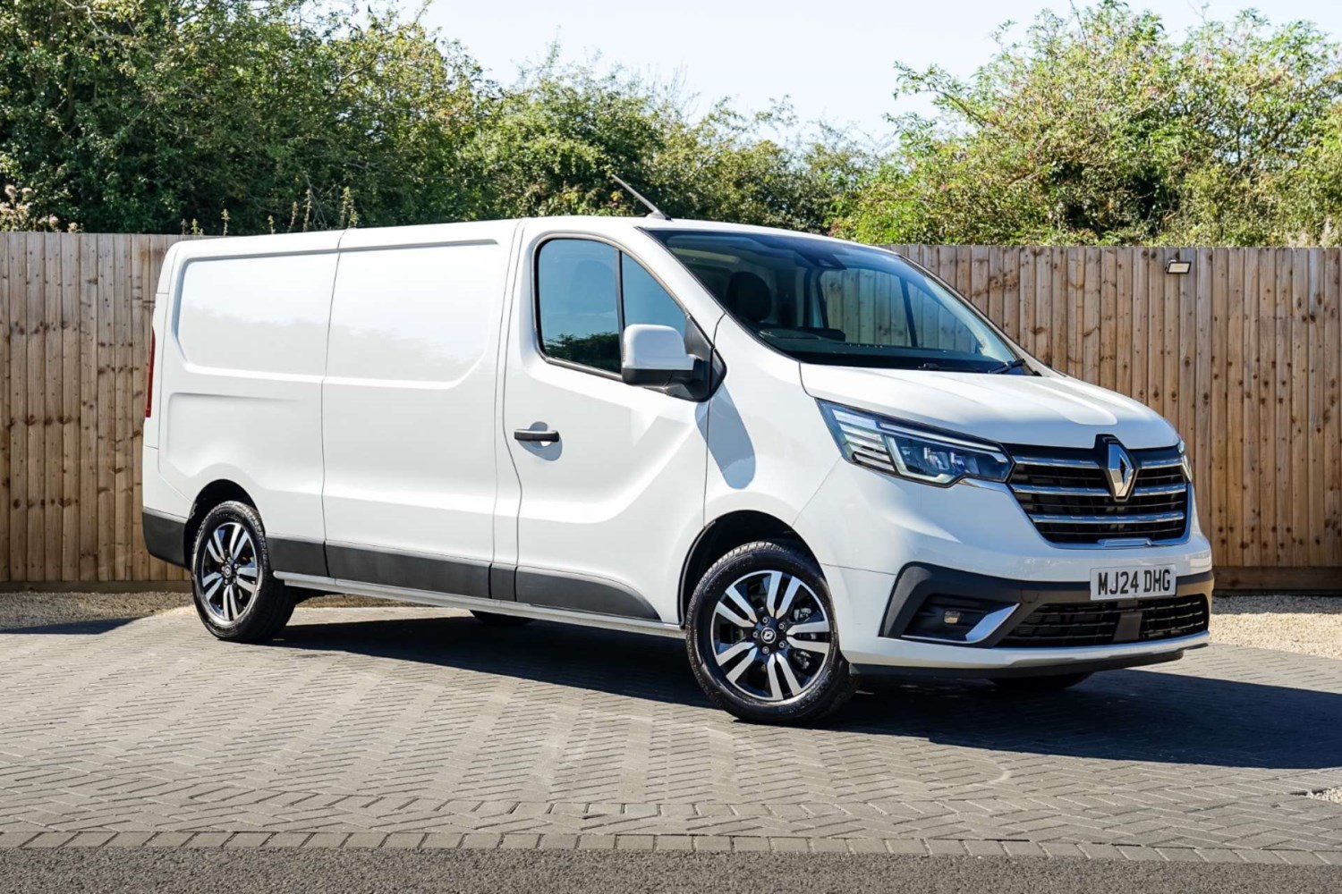 Renault Trafic Listing Image