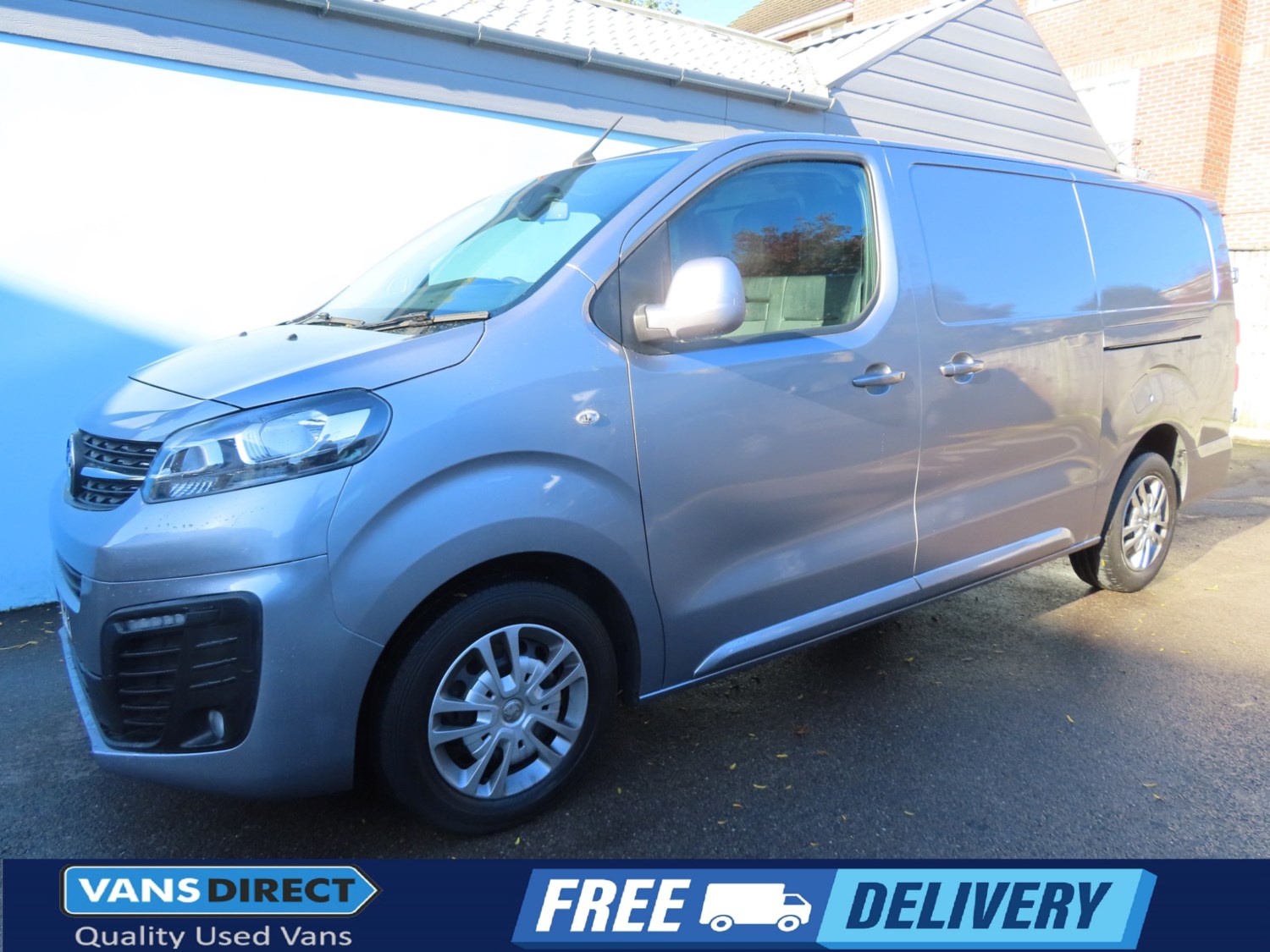 Vauxhall Vivaro Listing Image