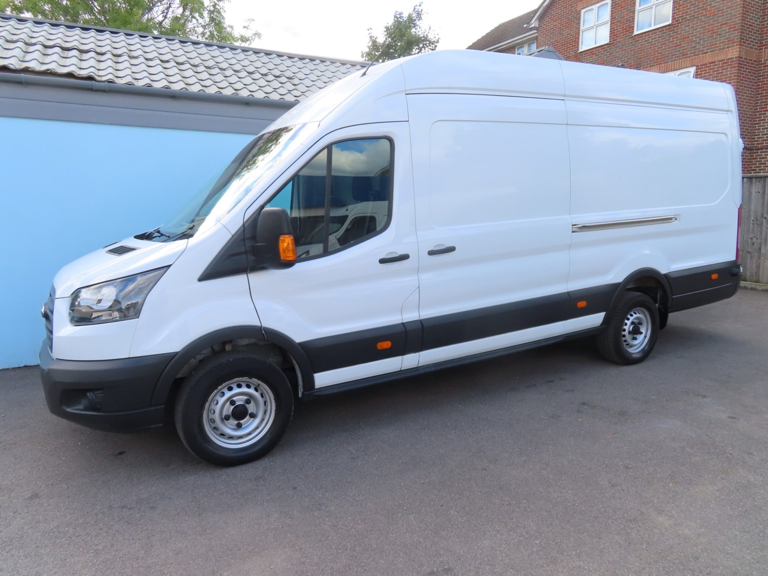 Ford Transit Listing Image