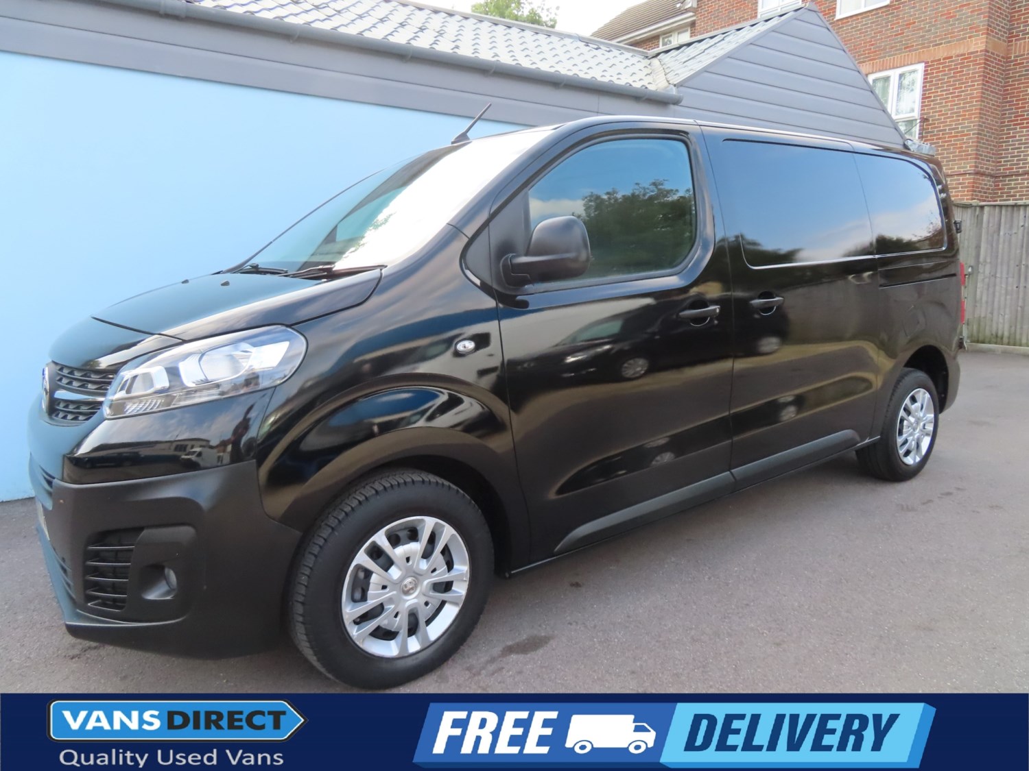 Vauxhall Vivaro Listing Image