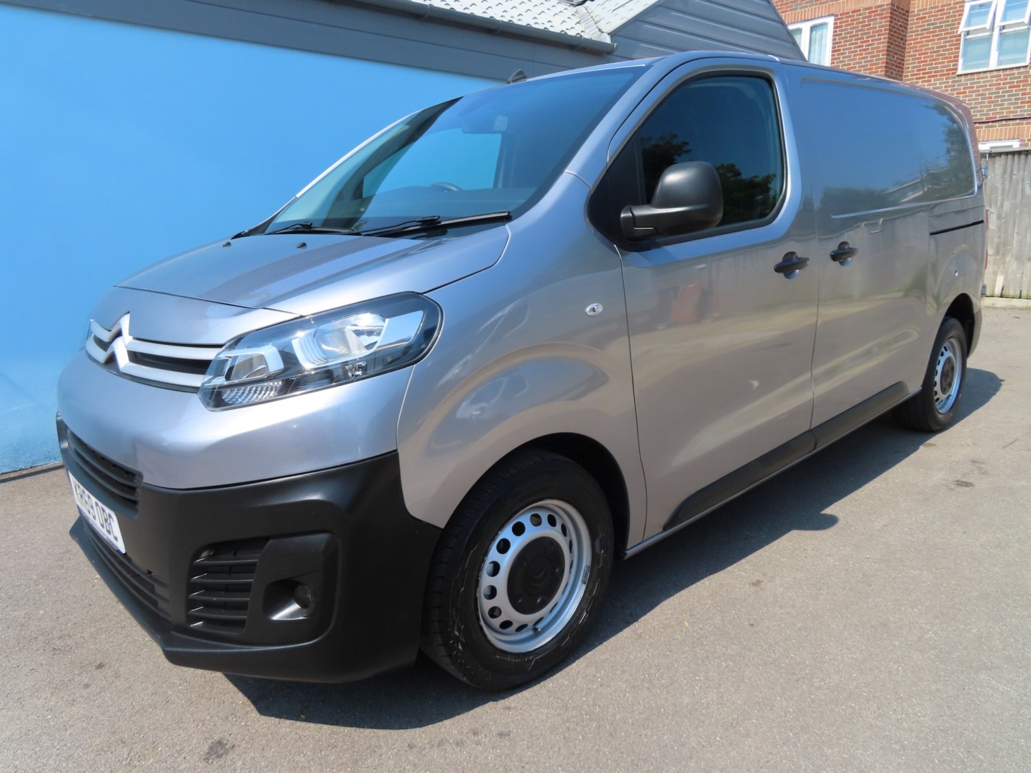 Citroen Dispatch Listing Image