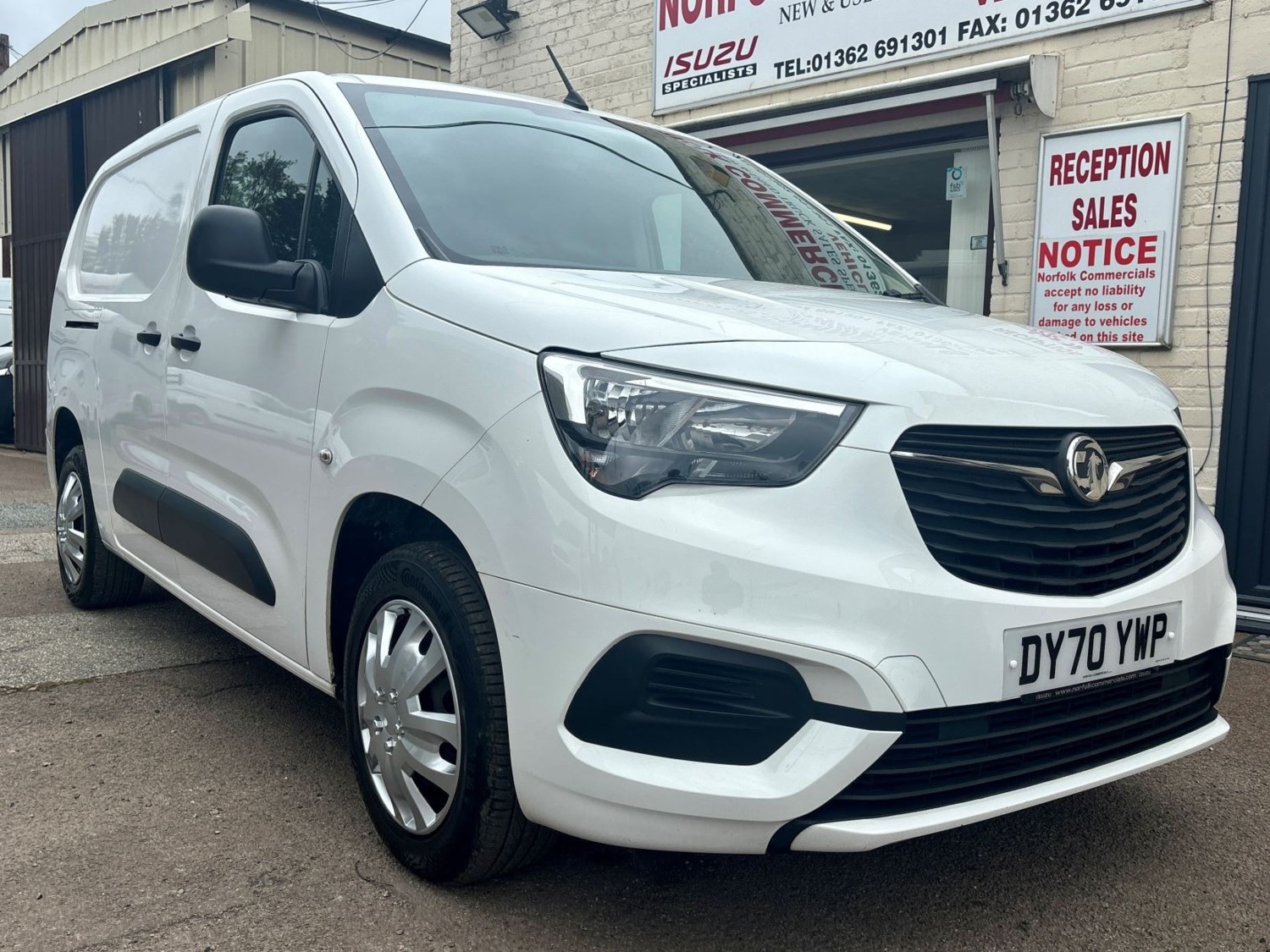 Vauxhall Combo Listing Image