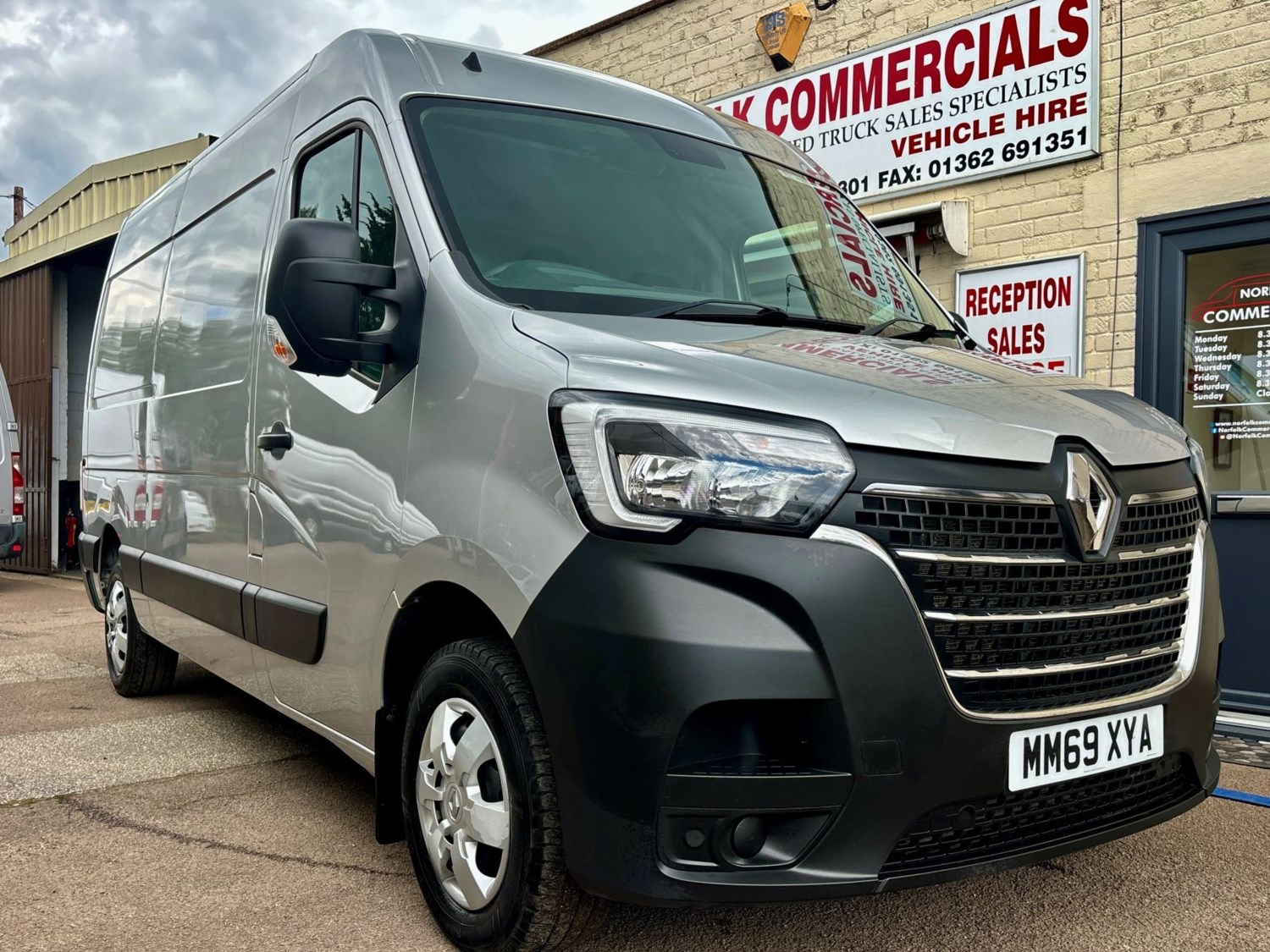 Renault Master Listing Image