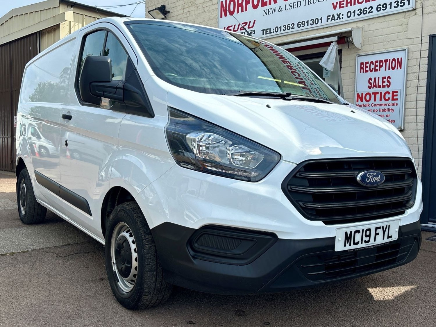 Ford Transit Custom Listing Image