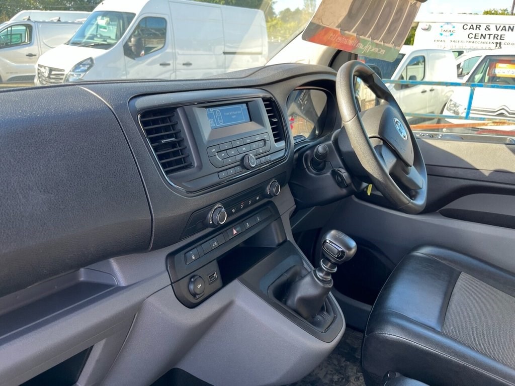 Vauxhall Vivaro Listing Image