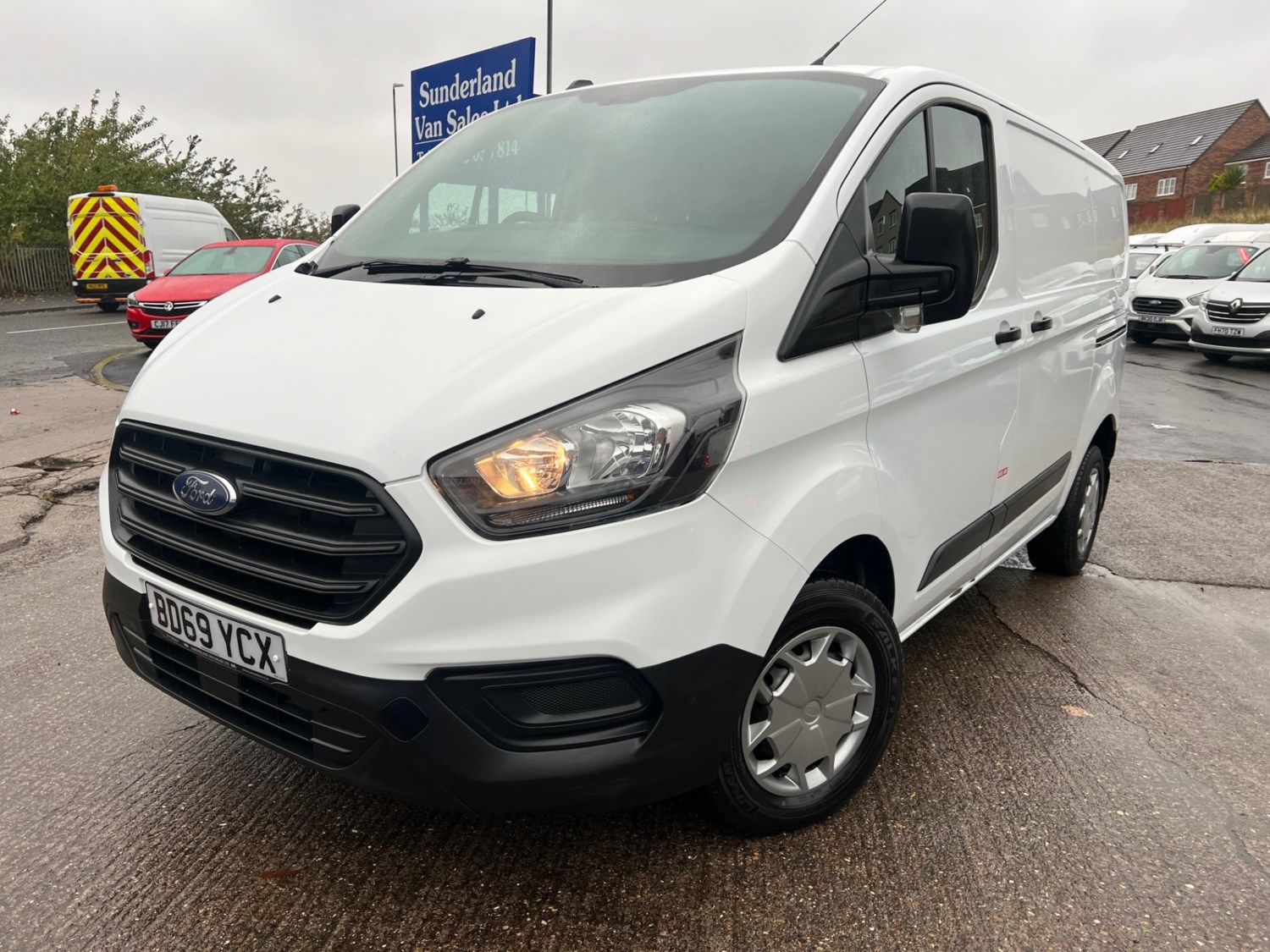 Ford Transit Custom Listing Image