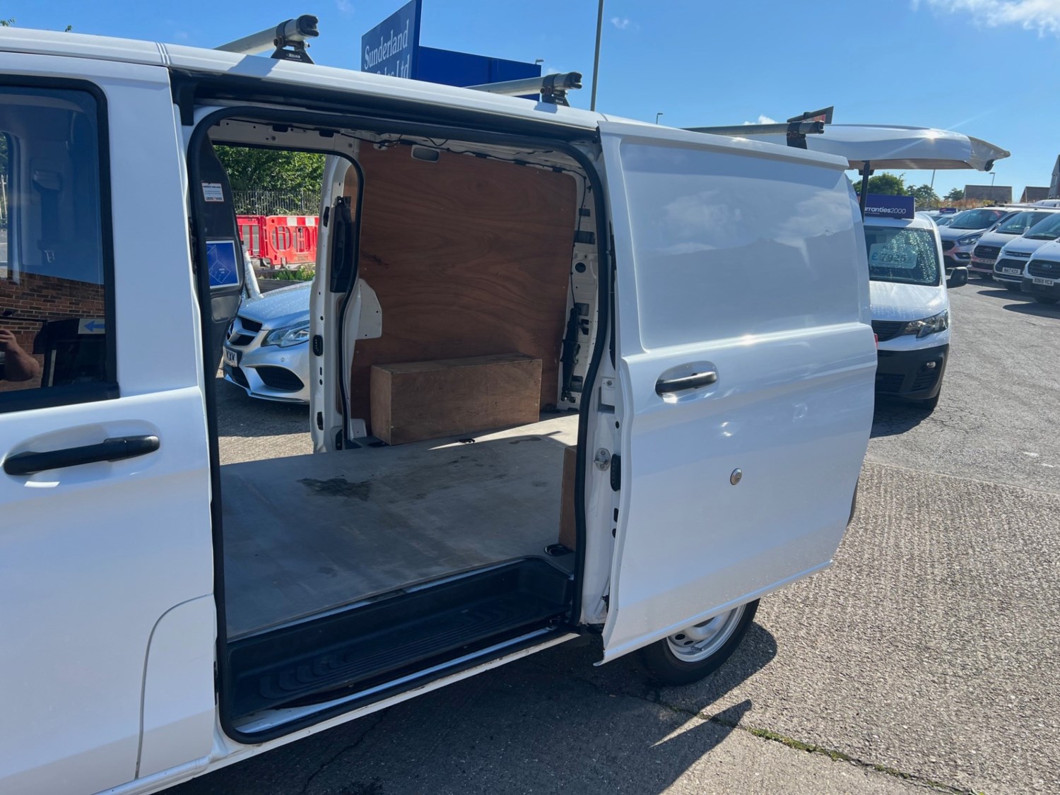 Mercedes-Benz Vito Listing Image