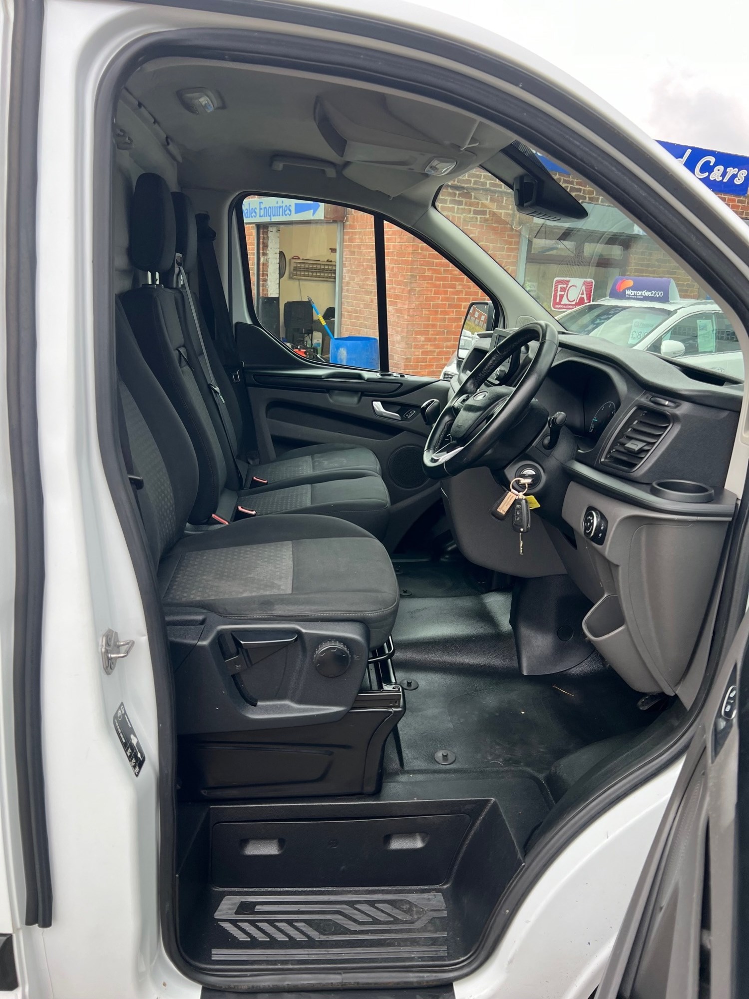 Ford Transit Custom Listing Image