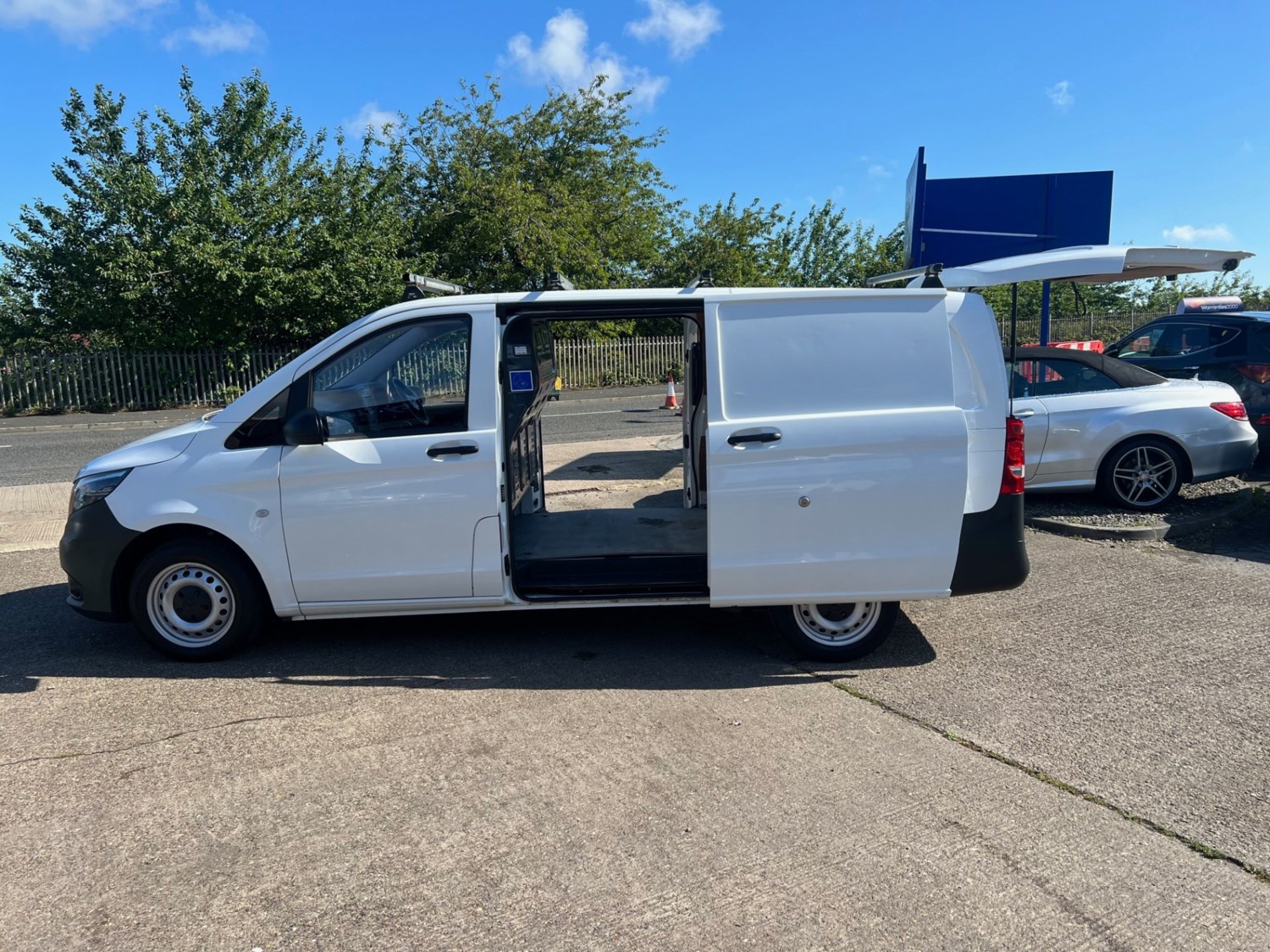 Mercedes-Benz Vito Listing Image