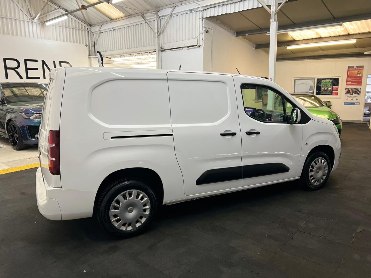 Vauxhall Combo Listing Image