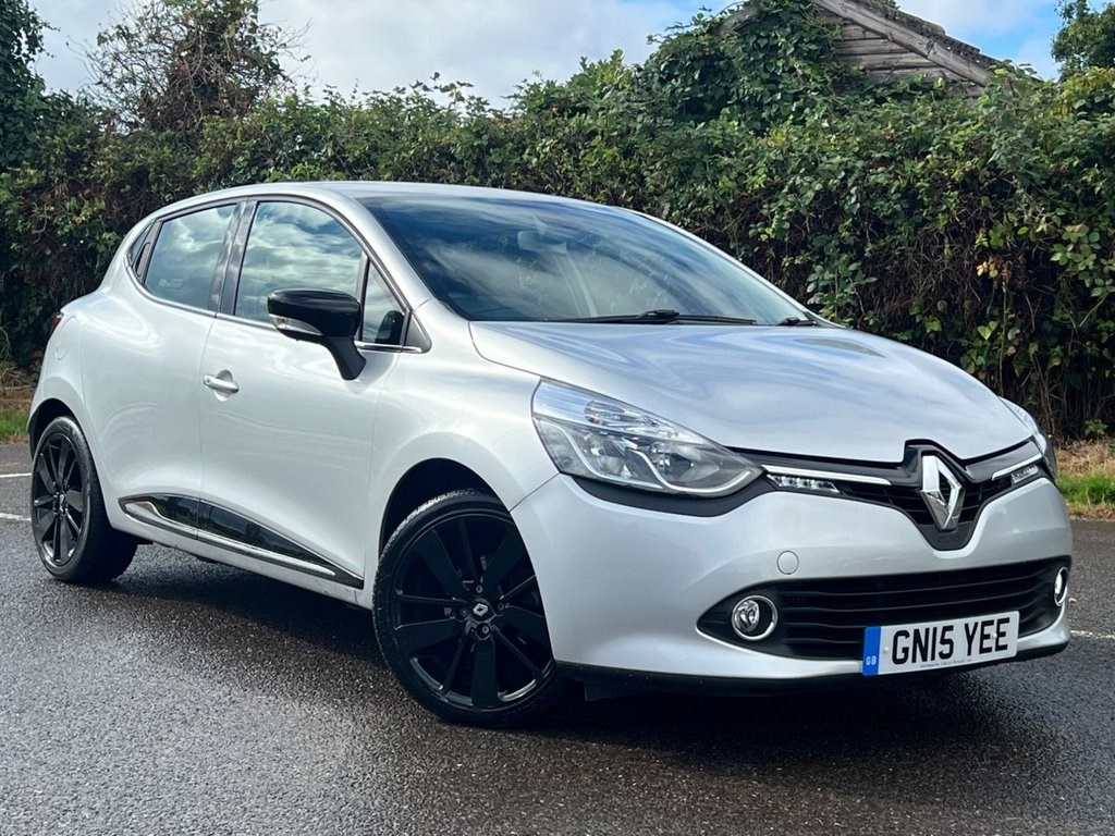 Renault Clio Listing Image