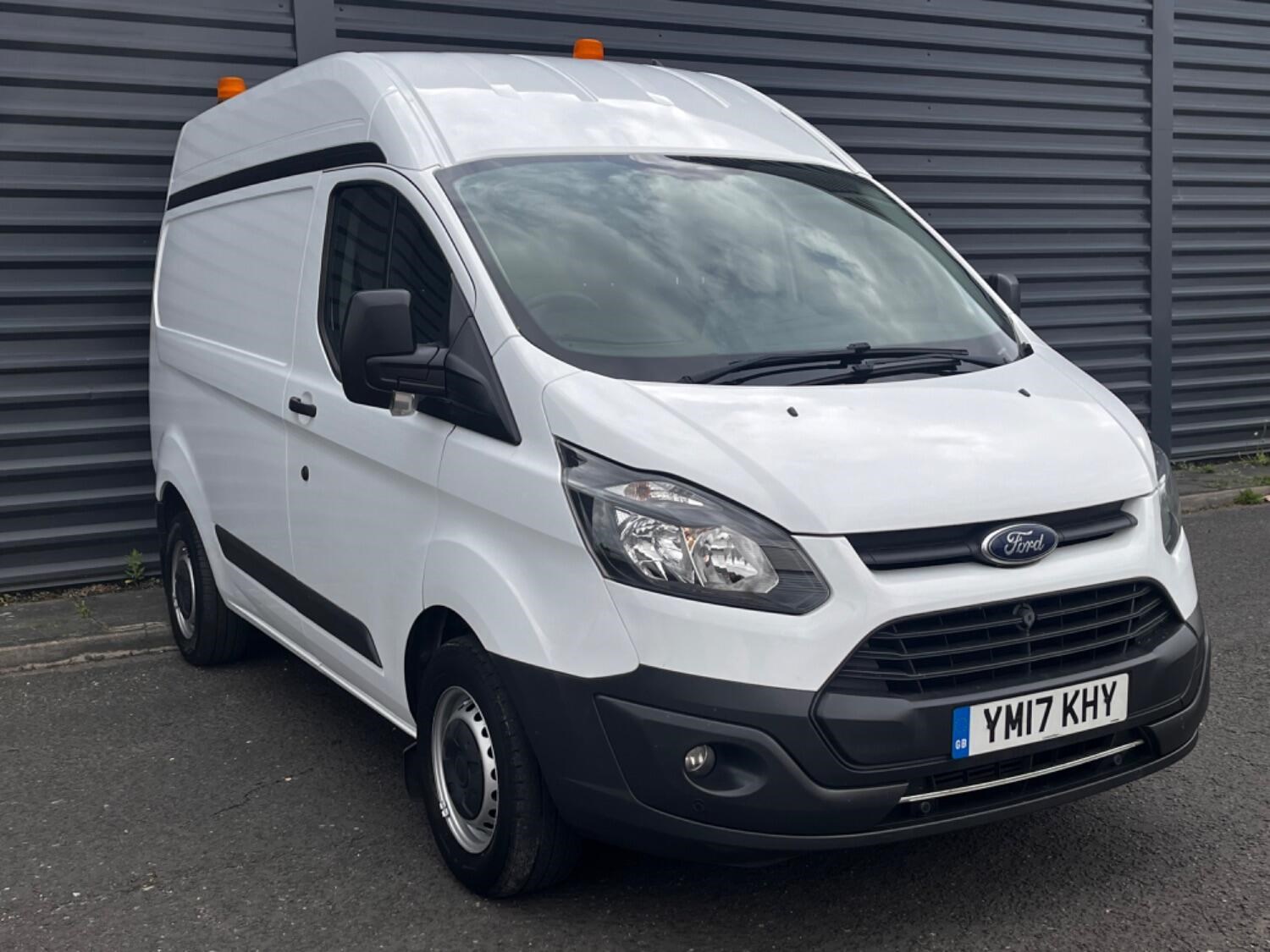 Ford Transit Custom Listing Image