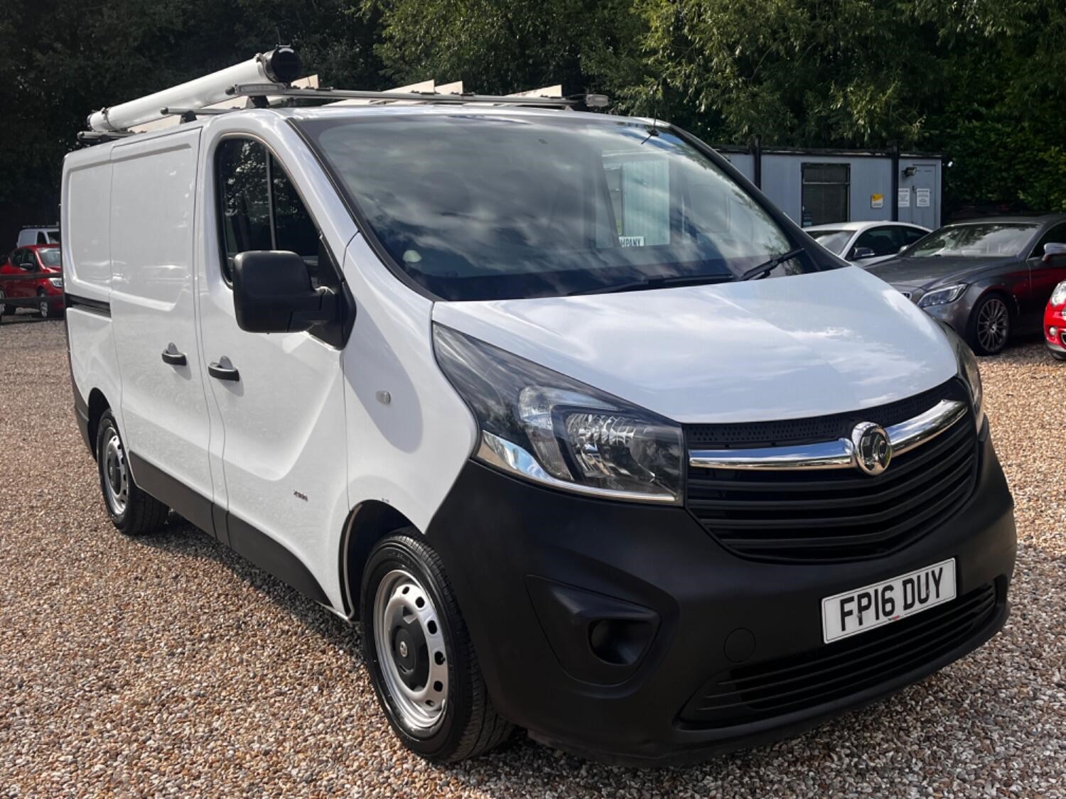 Vauxhall Vivaro Listing Image