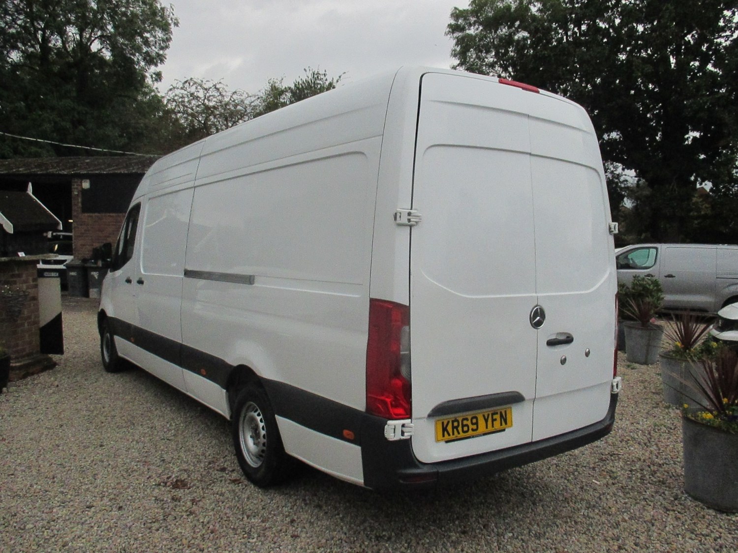 Mercedes-Benz Sprinter Listing Image