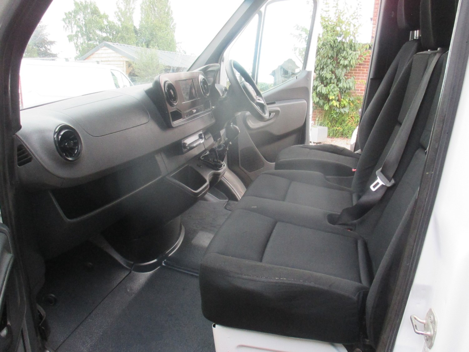 Mercedes-Benz Sprinter Listing Image