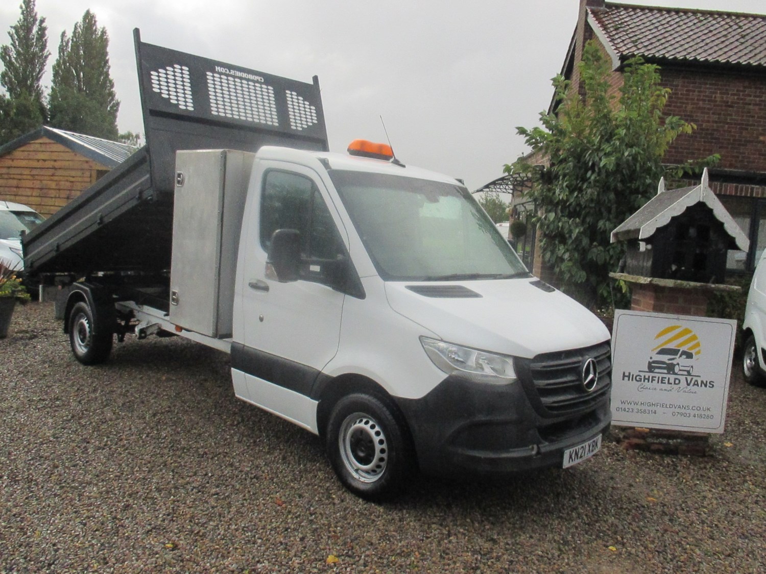 Mercedes-Benz Sprinter Listing Image