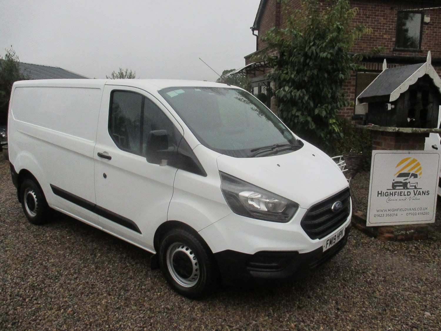 Ford Transit Custom Listing Image