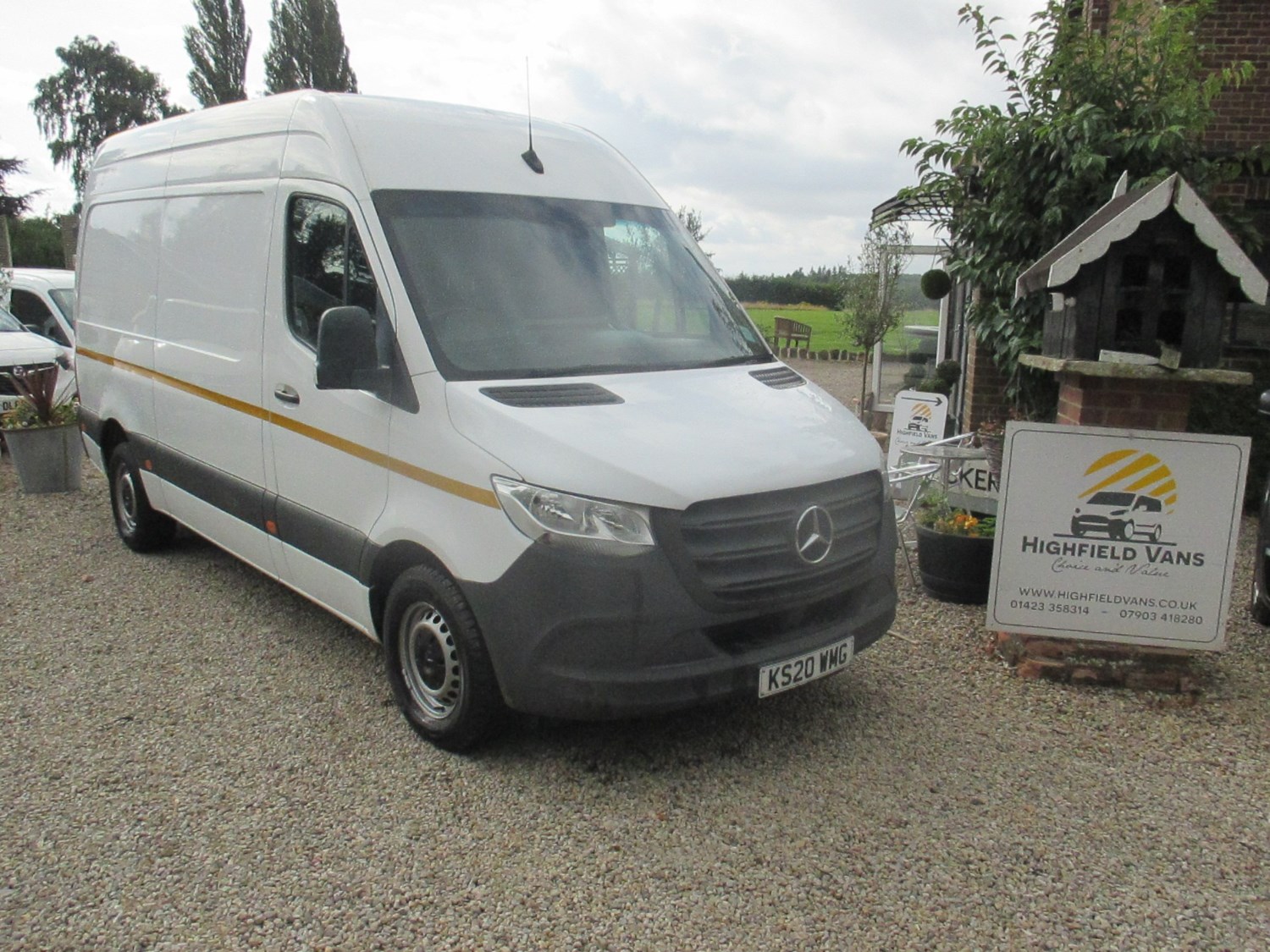 Mercedes-Benz Sprinter Listing Image