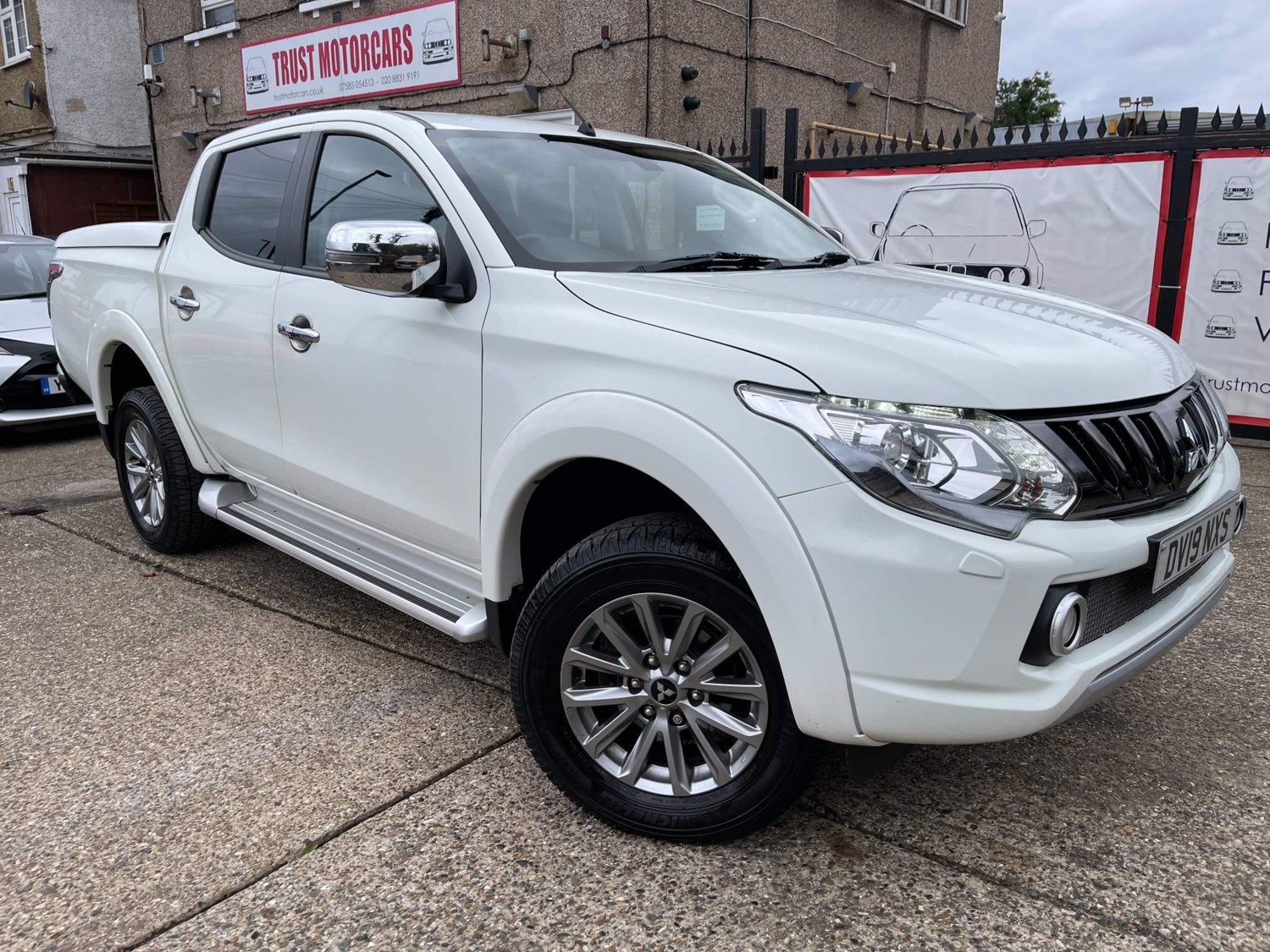 Mitsubishi L200 Listing Image