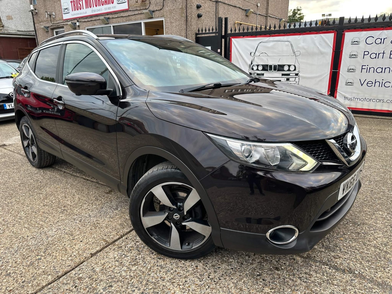 Nissan Qashqai Listing Image