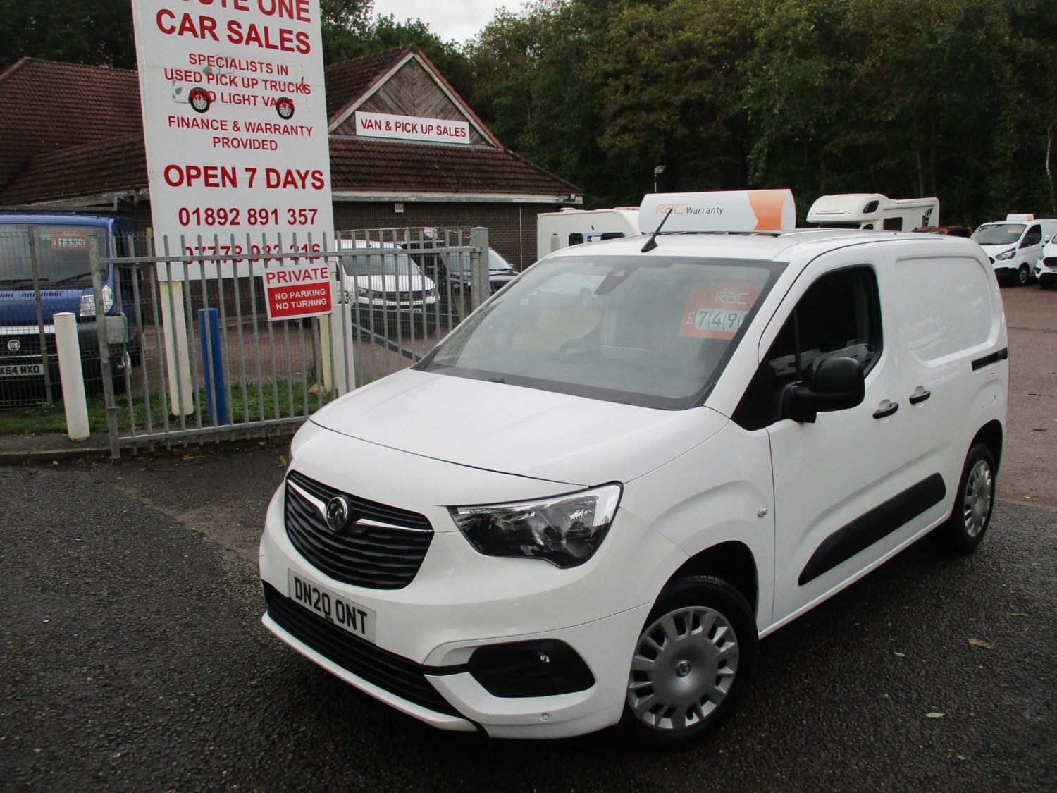 Vauxhall Combo Listing Image