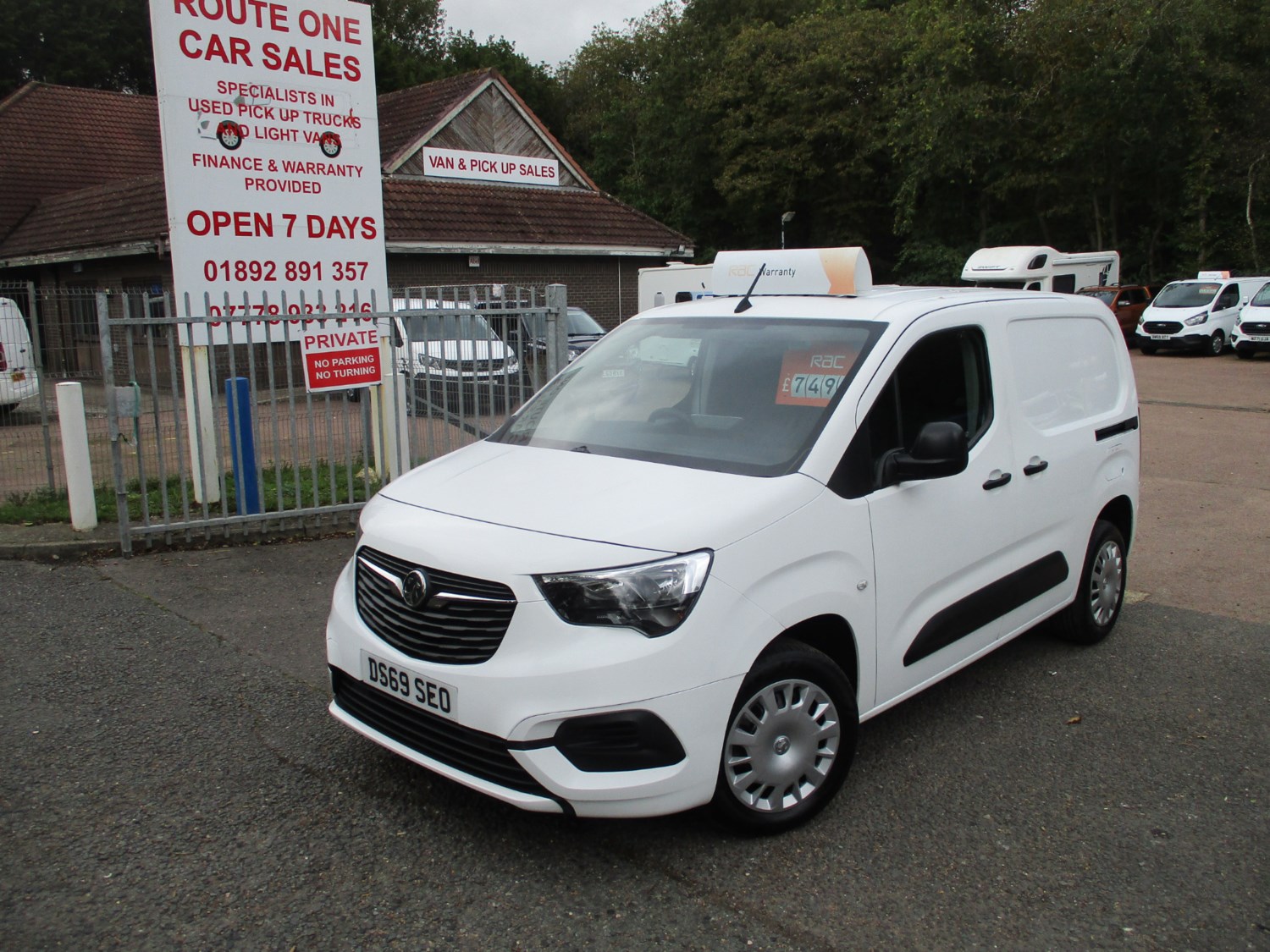 Vauxhall Combo Listing Image