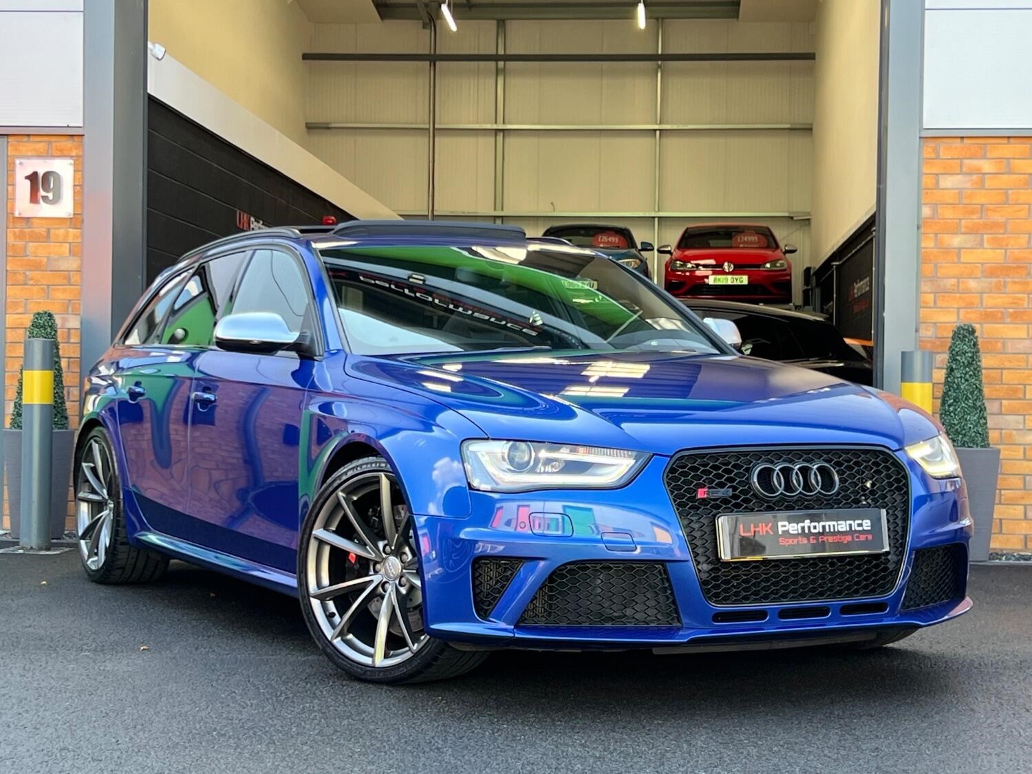 Audi RS4 Listing Image