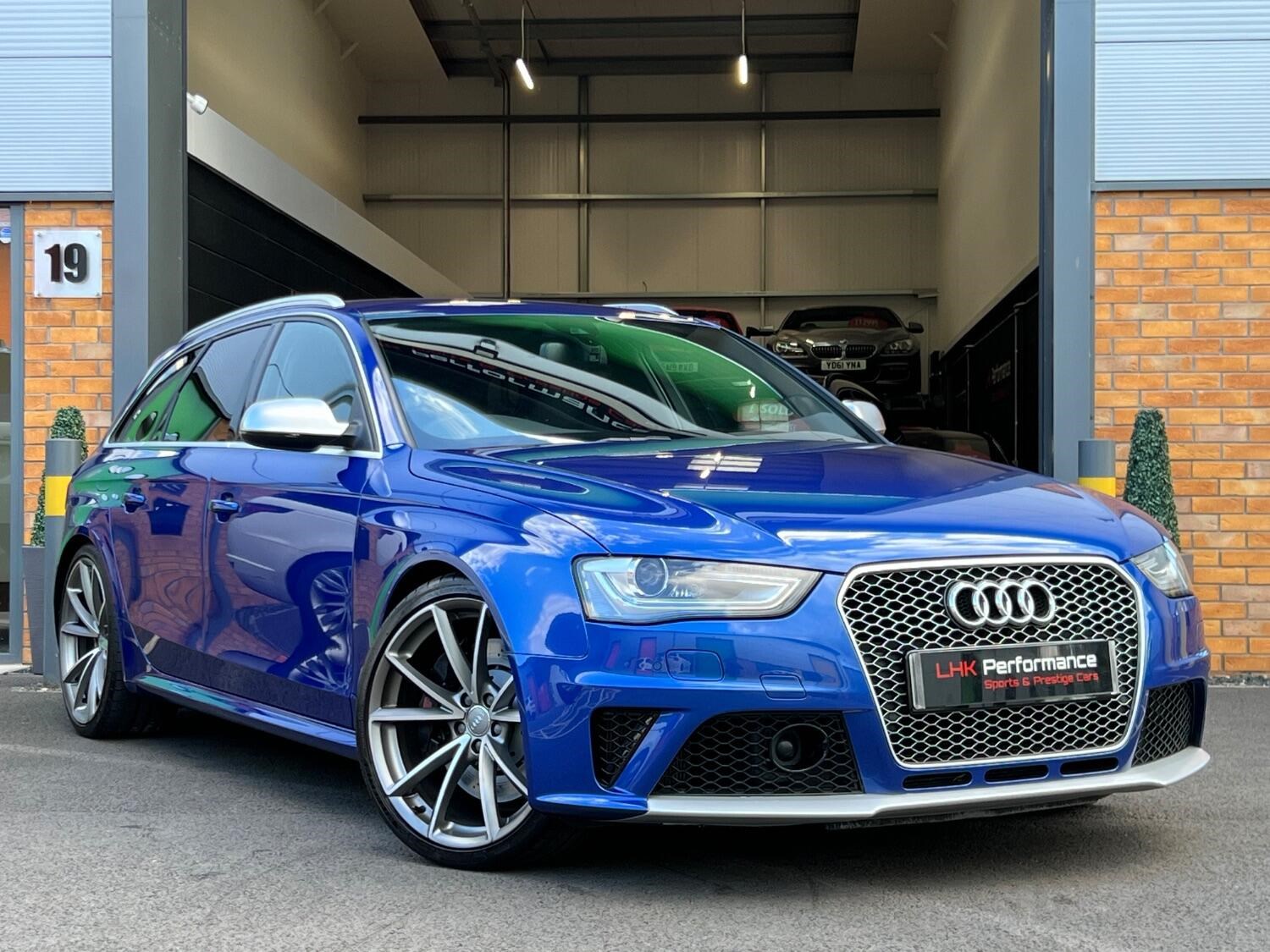 Audi RS4 Listing Image