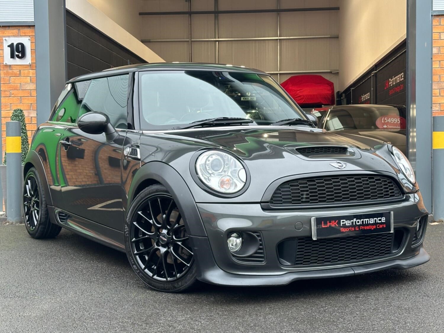 MINI Hatch Listing Image