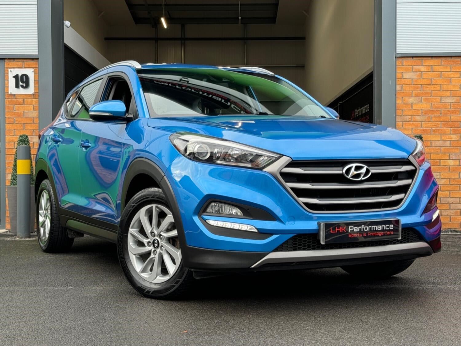 Hyundai TUCSON Listing Image