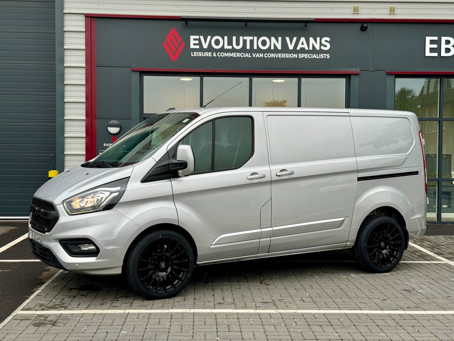 Ford Transit Custom Listing Image