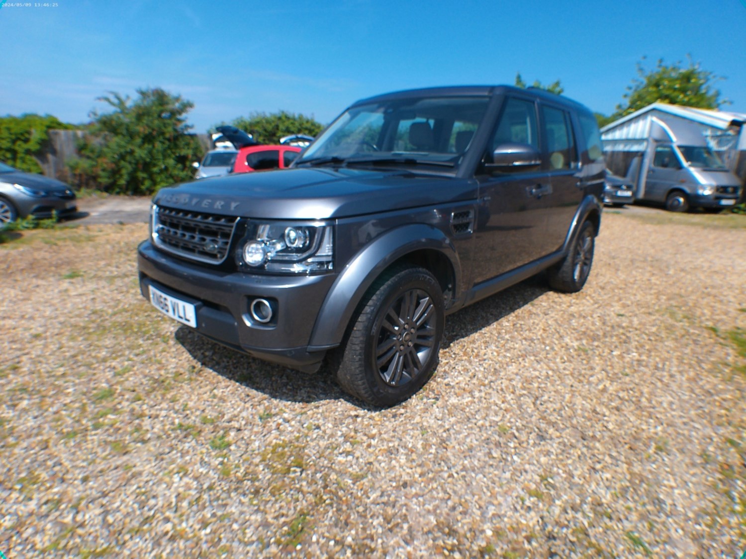 Land Rover Discovery Listing Image