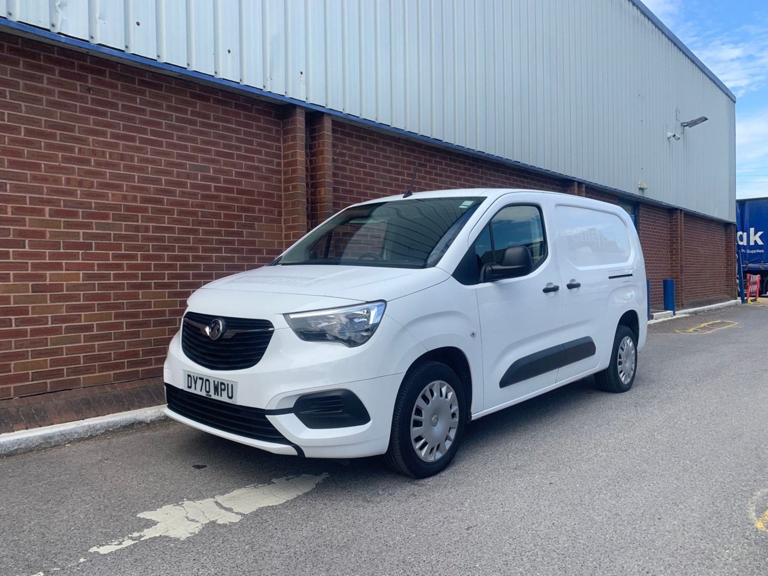 Vauxhall Combo Listing Image