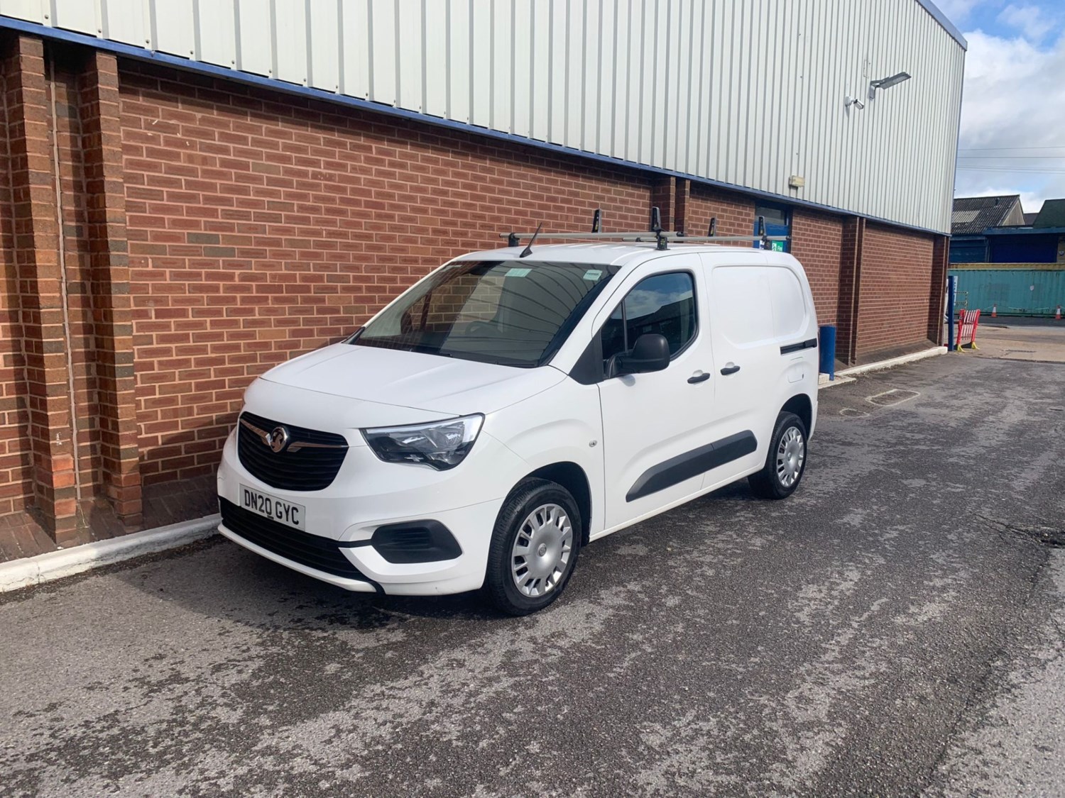 Vauxhall Combo Listing Image