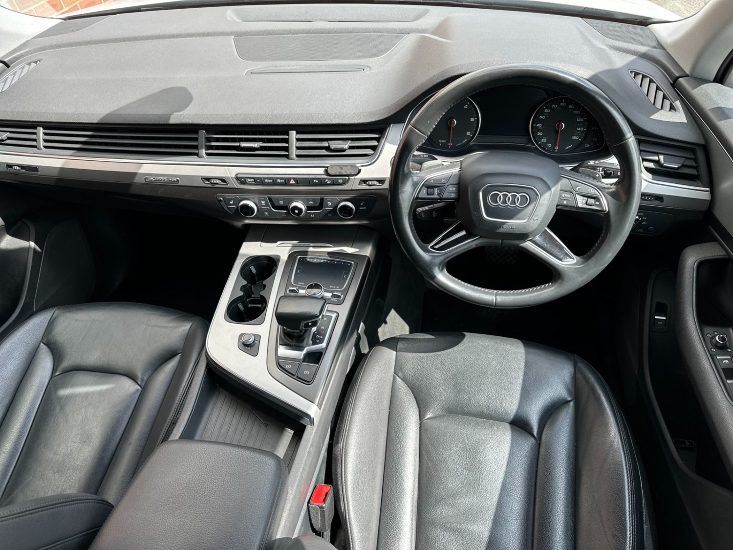 Audi Q7 Listing Image