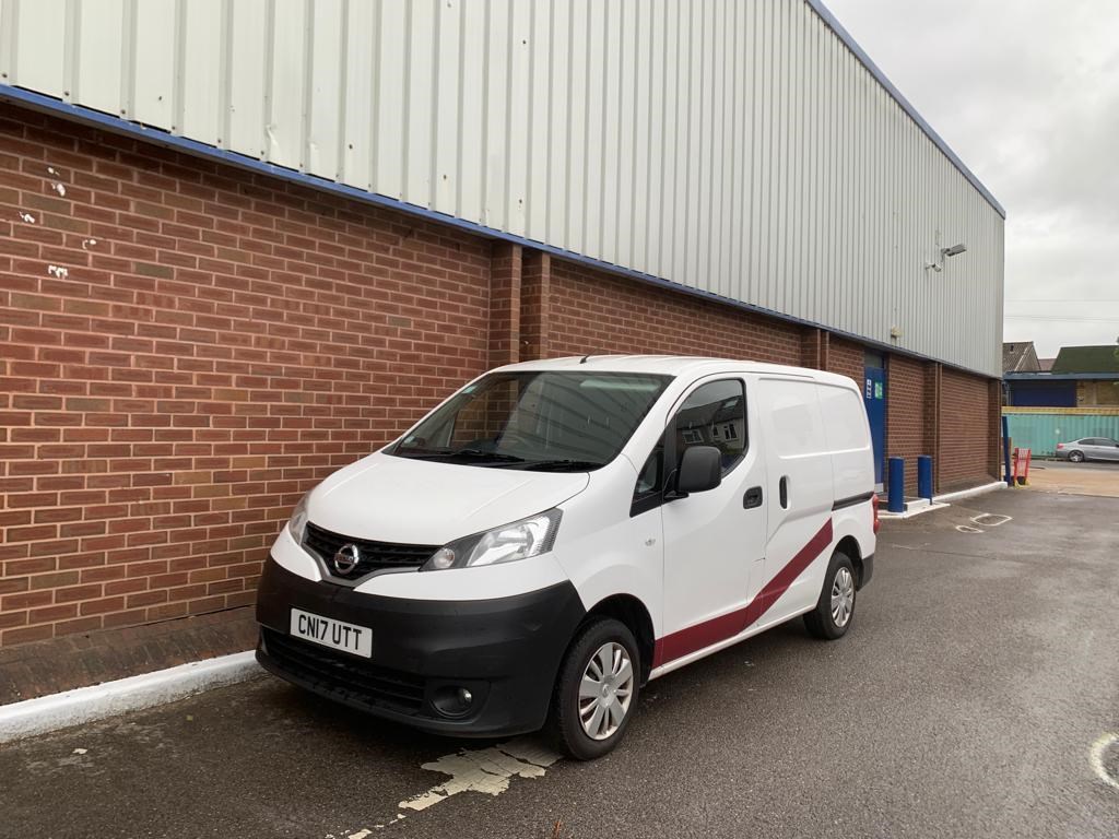 2017 (17) Nissan NV200 1.5 DCI ACENTA 2017 (17) PANEL VAN + EURO 6 + 1 OWNER FROM NEW For Sale In Chesham, Buckinghamshire