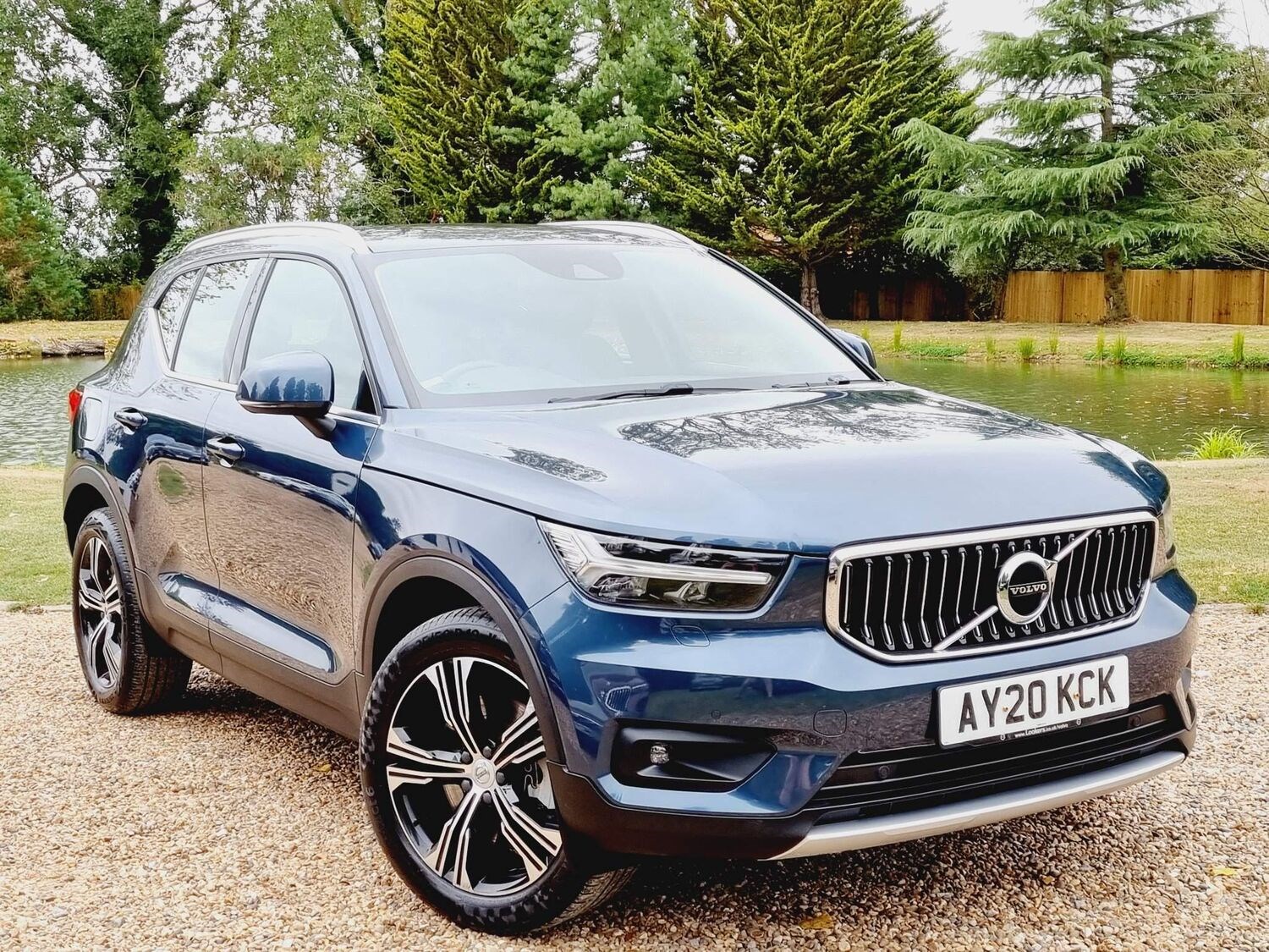 Volvo XC40 Listing Image