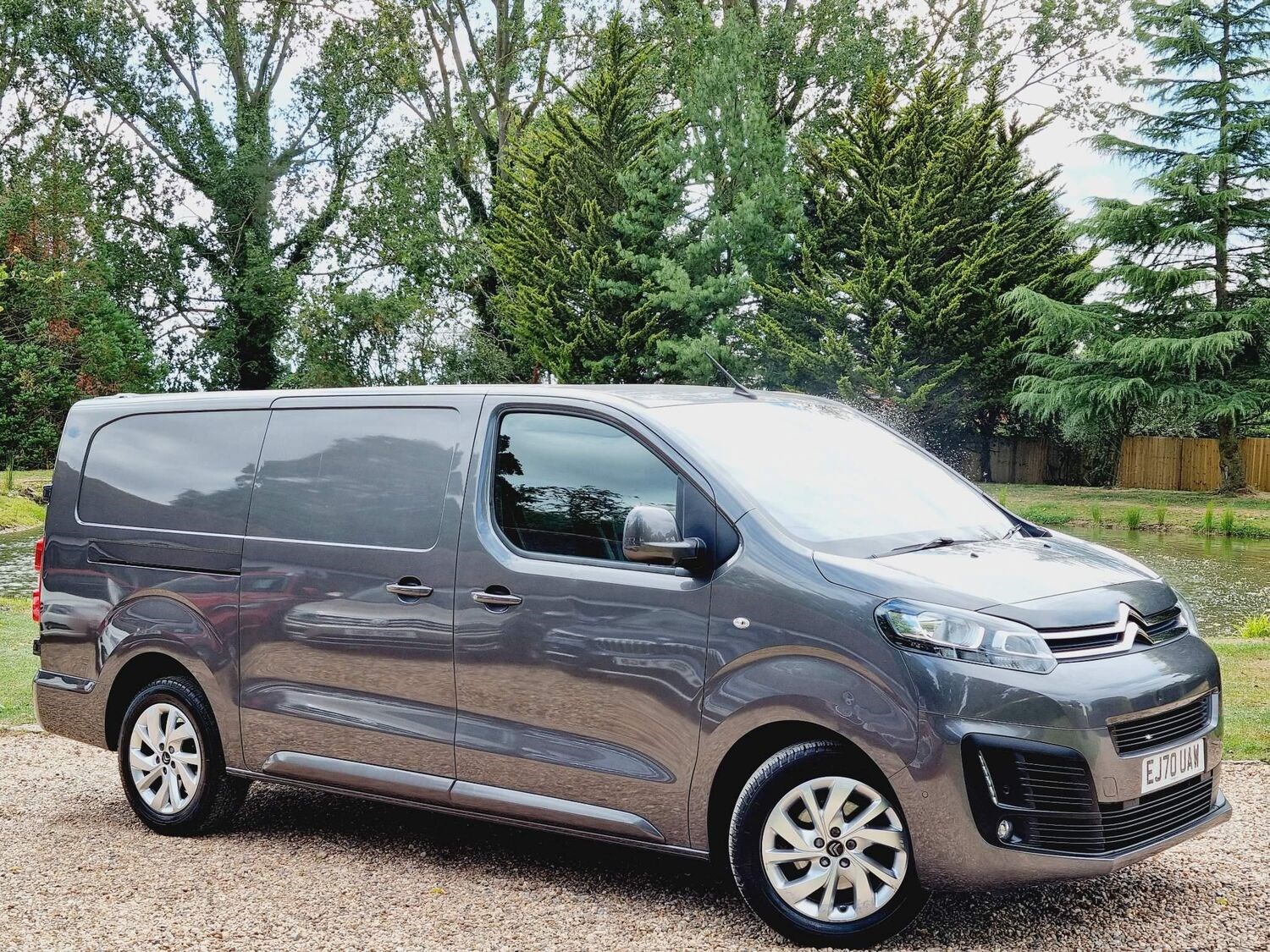 Citroen Dispatch Listing Image