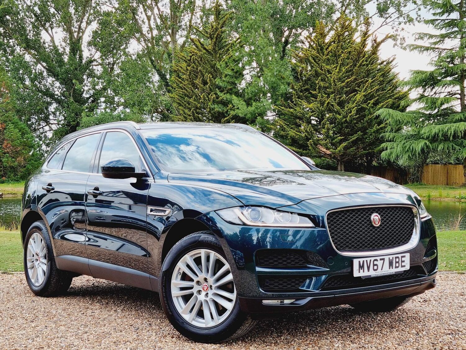 Jaguar F-PACE Listing Image