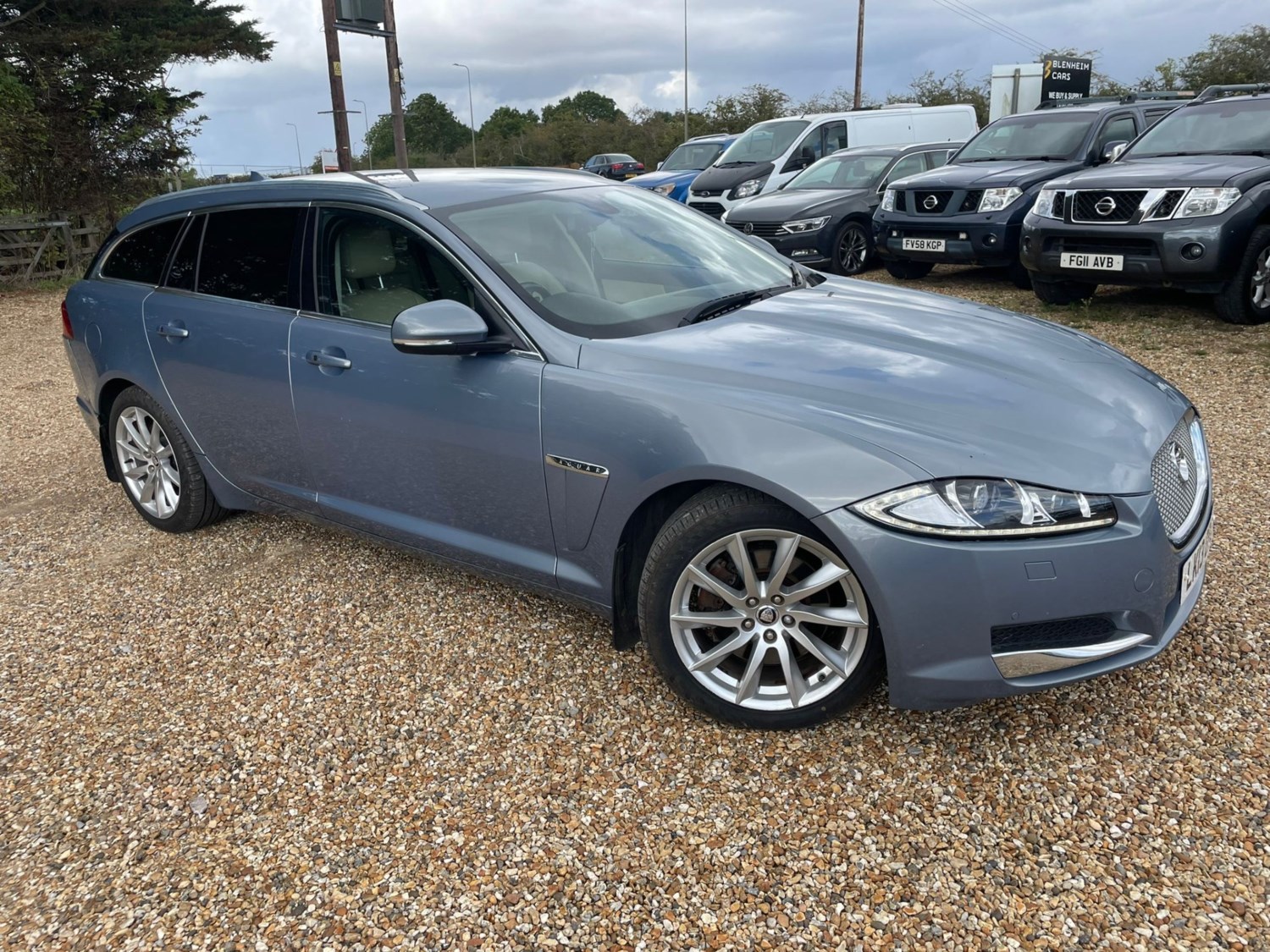 Jaguar XF Listing Image